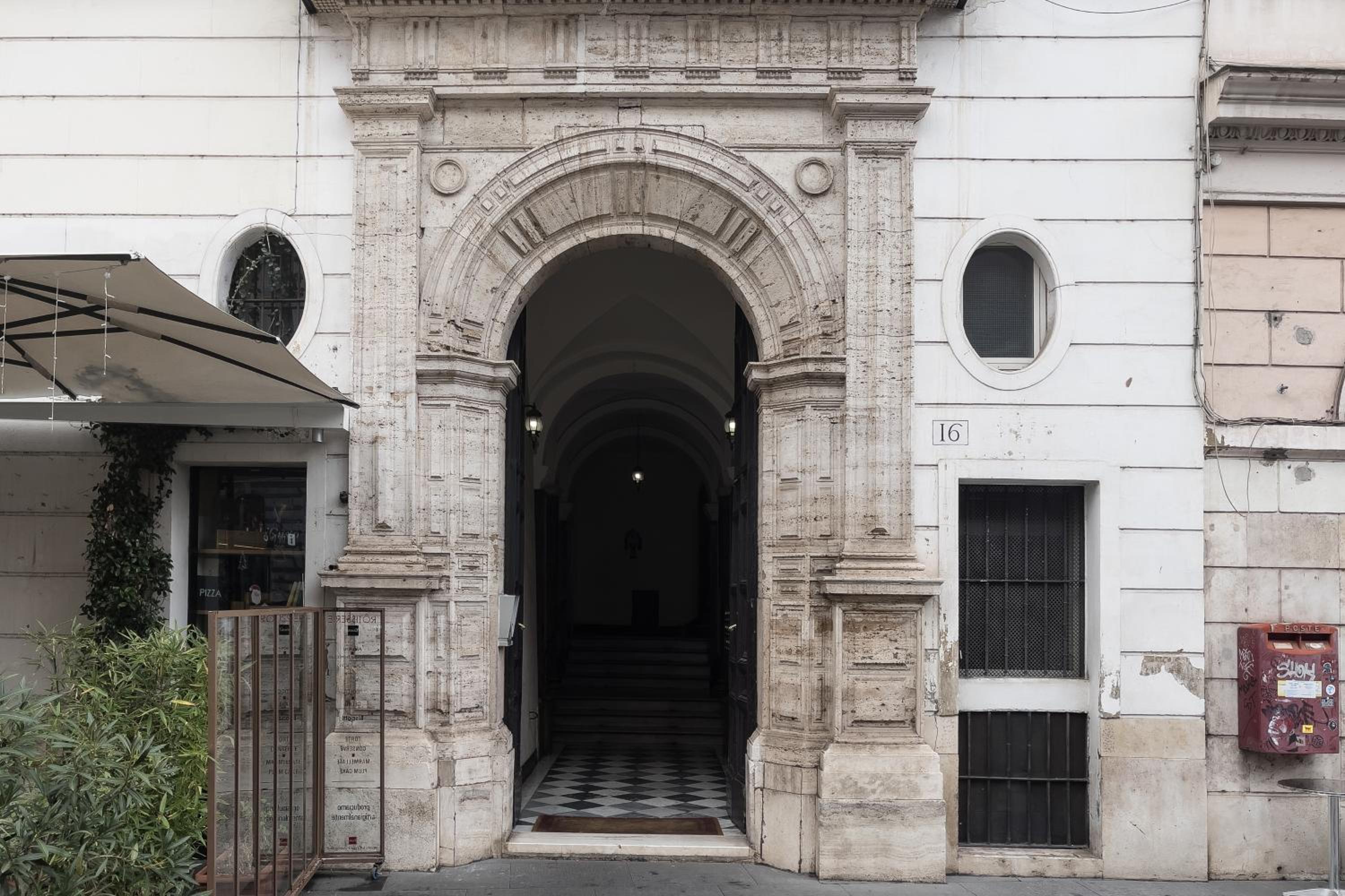 Cozy Wooden APT in Piazza NAVONA