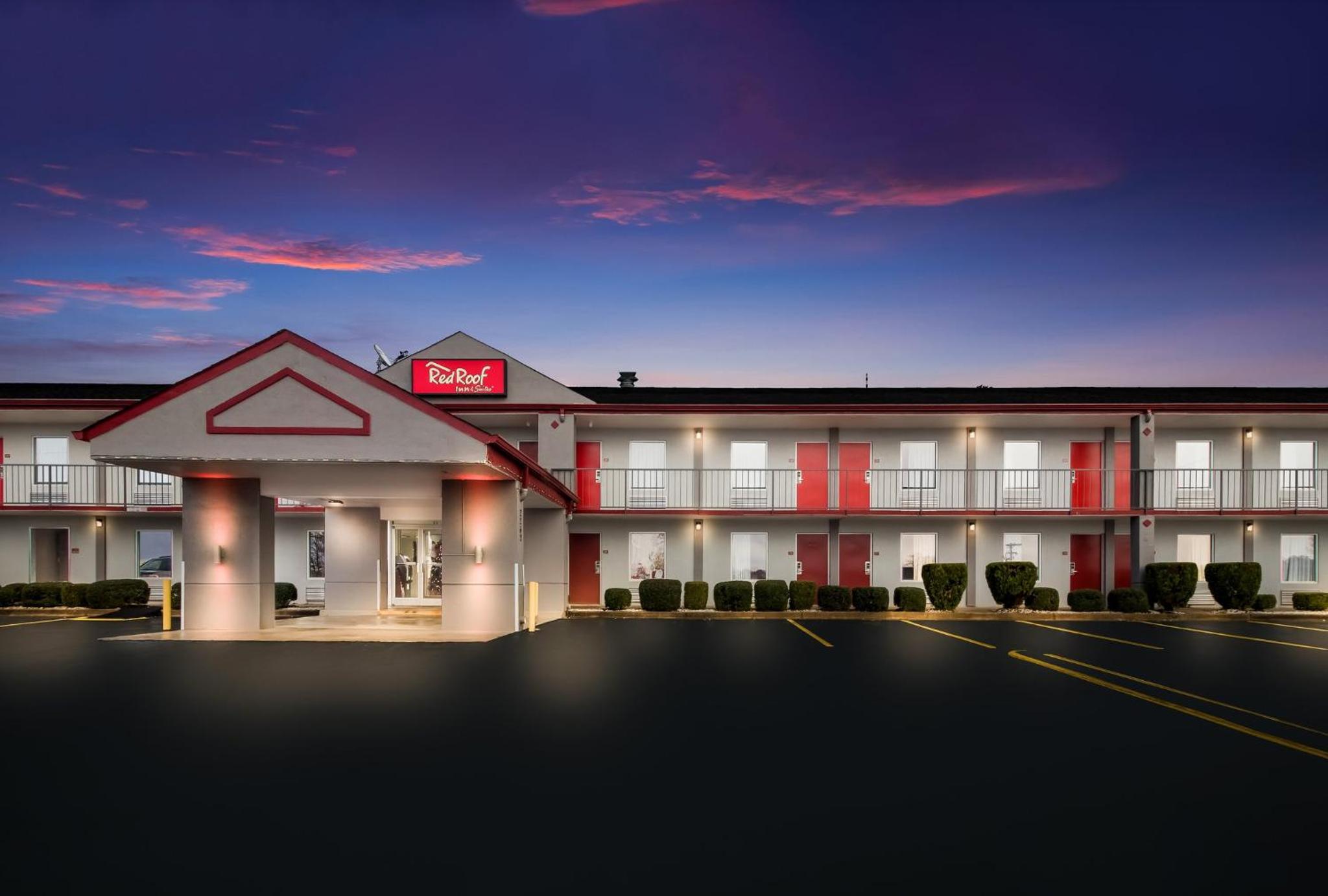 Red Roof Inn & Suites Jackson, TN