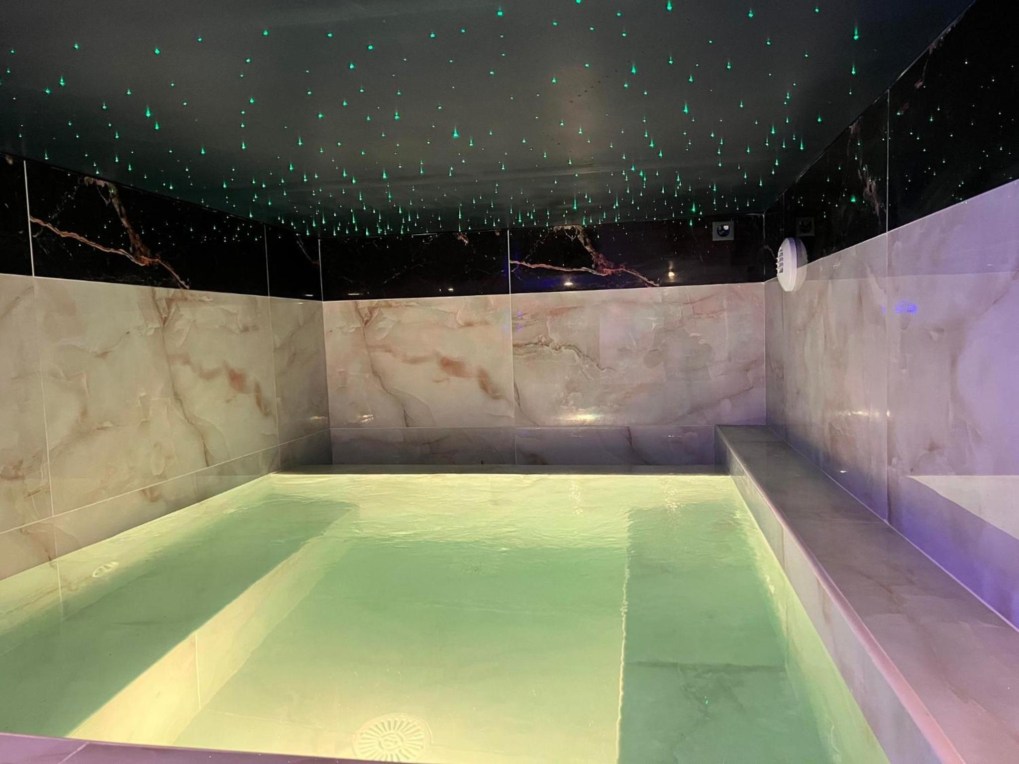 Villa de charme avec piscine chauffée, Jacuzzi et Sauna — photo 4