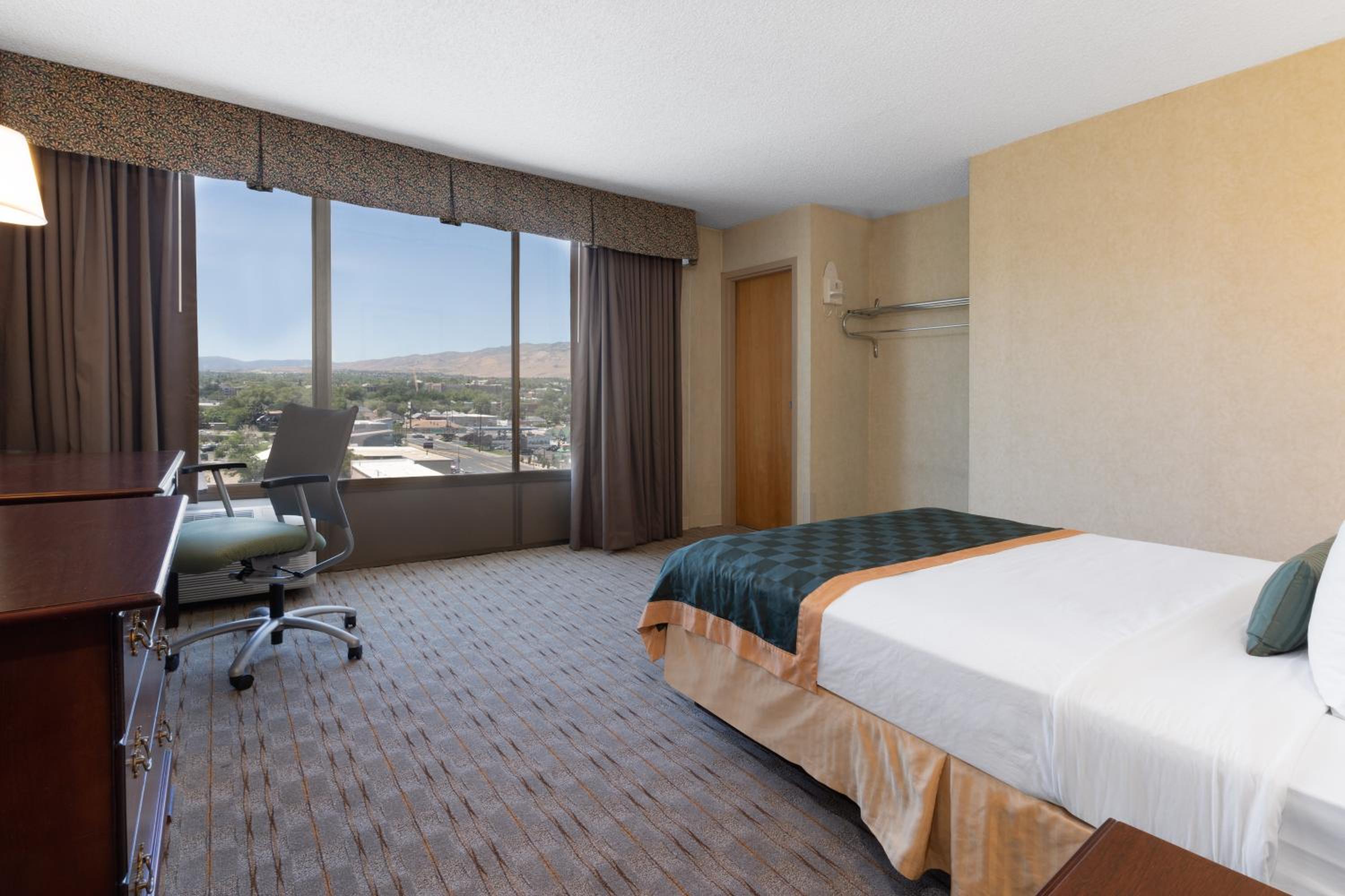Reno Vacations - Ramada by Wyndham Reno Hotel Casino - Property Image 22