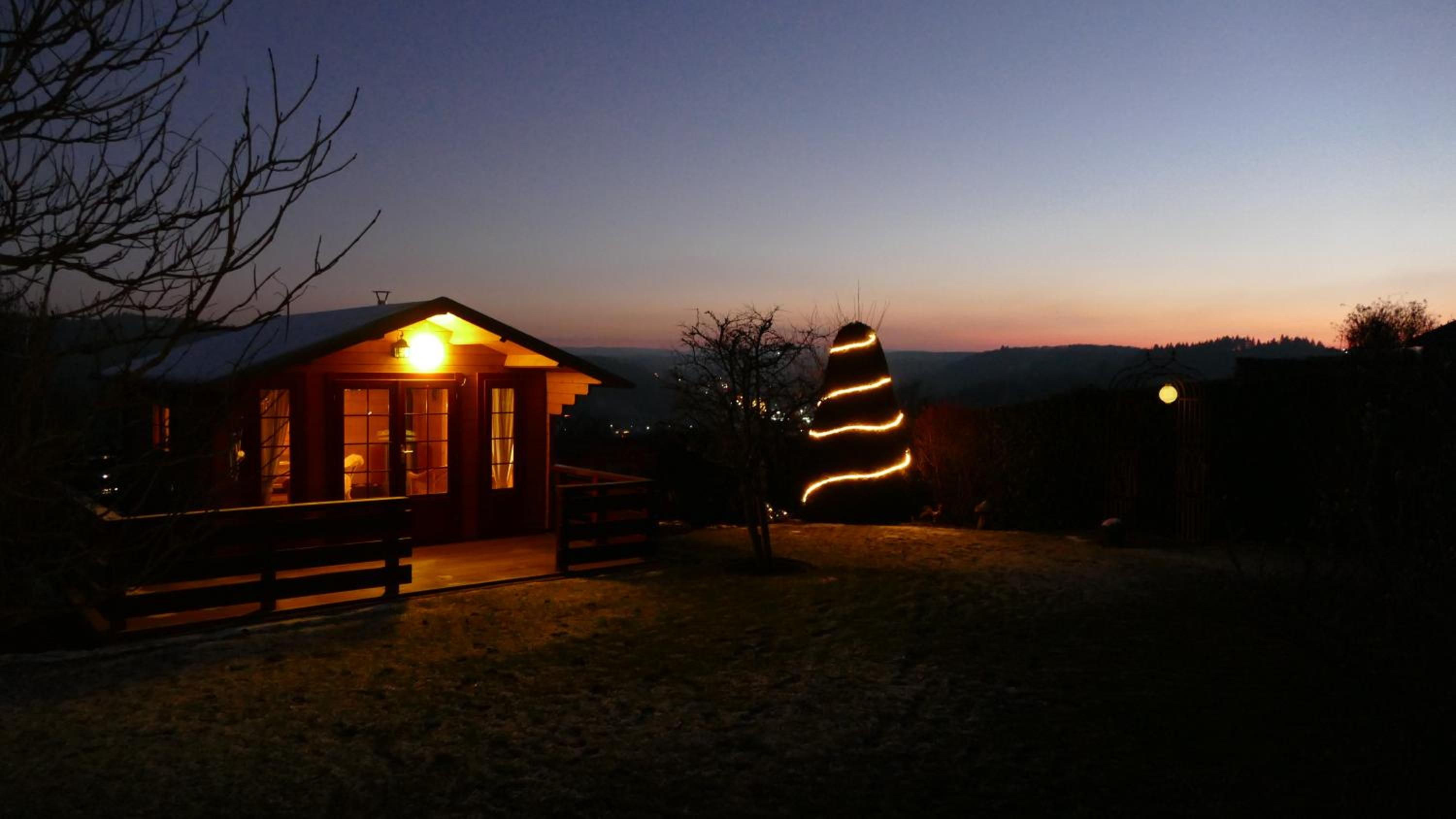 Ferienwohnung Eifelbergblick mit Garten, Schleiden, Wandern in the Eifel National Park, nähe Rursee
