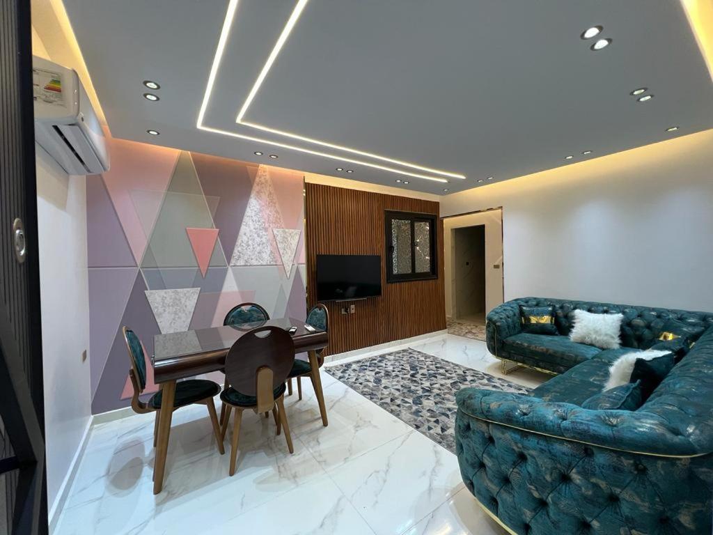 Meedo Apartments