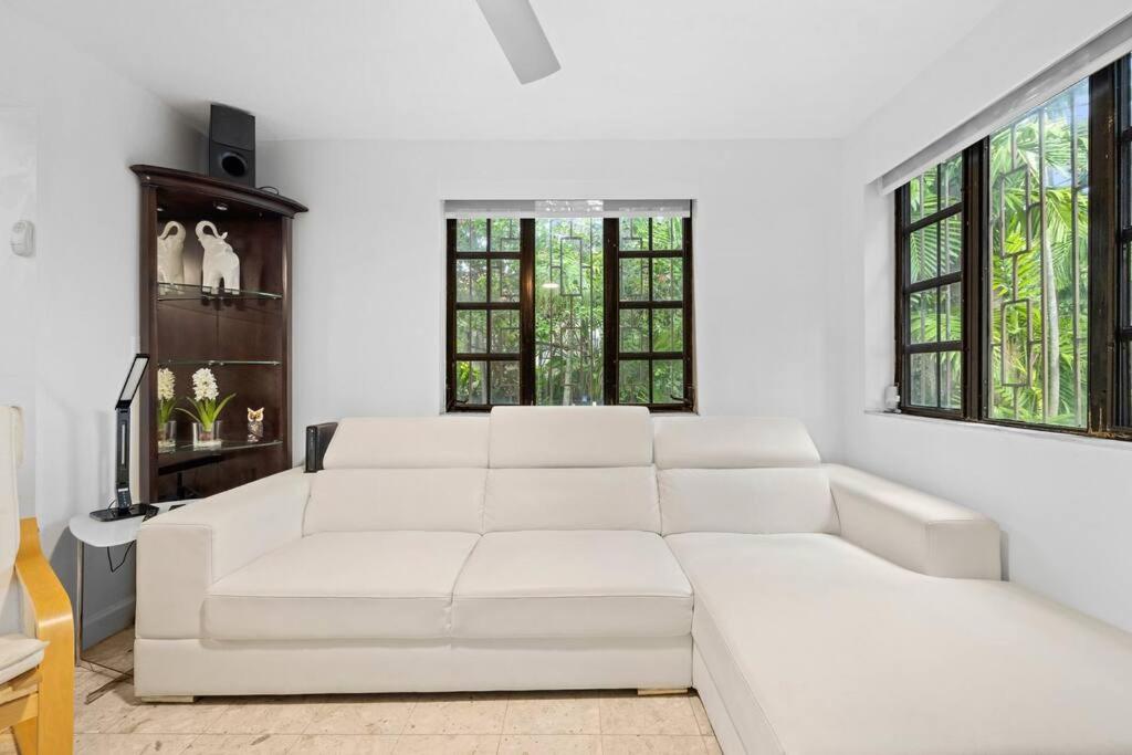 Little Havana Retreat - Newly remodeled Villa by Loan Depot Stadium!