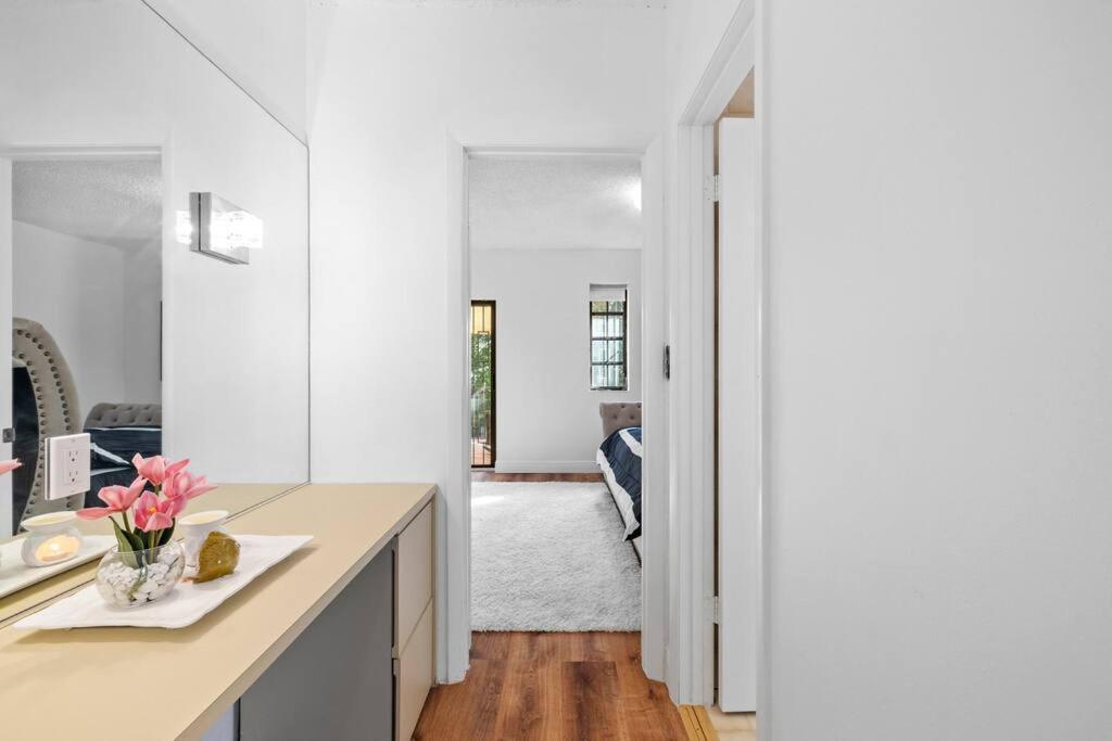 Little Havana Retreat - Newly remodeled Villa by Loan Depot Stadium!