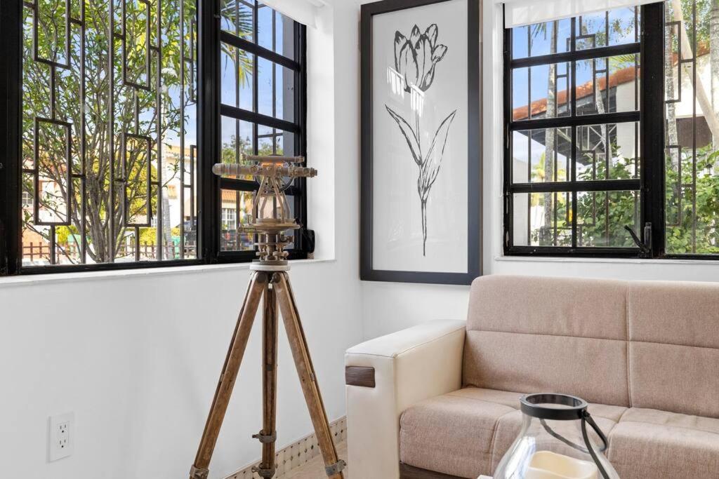 Little Havana Retreat - Newly remodeled Villa by Loan Depot Stadium!