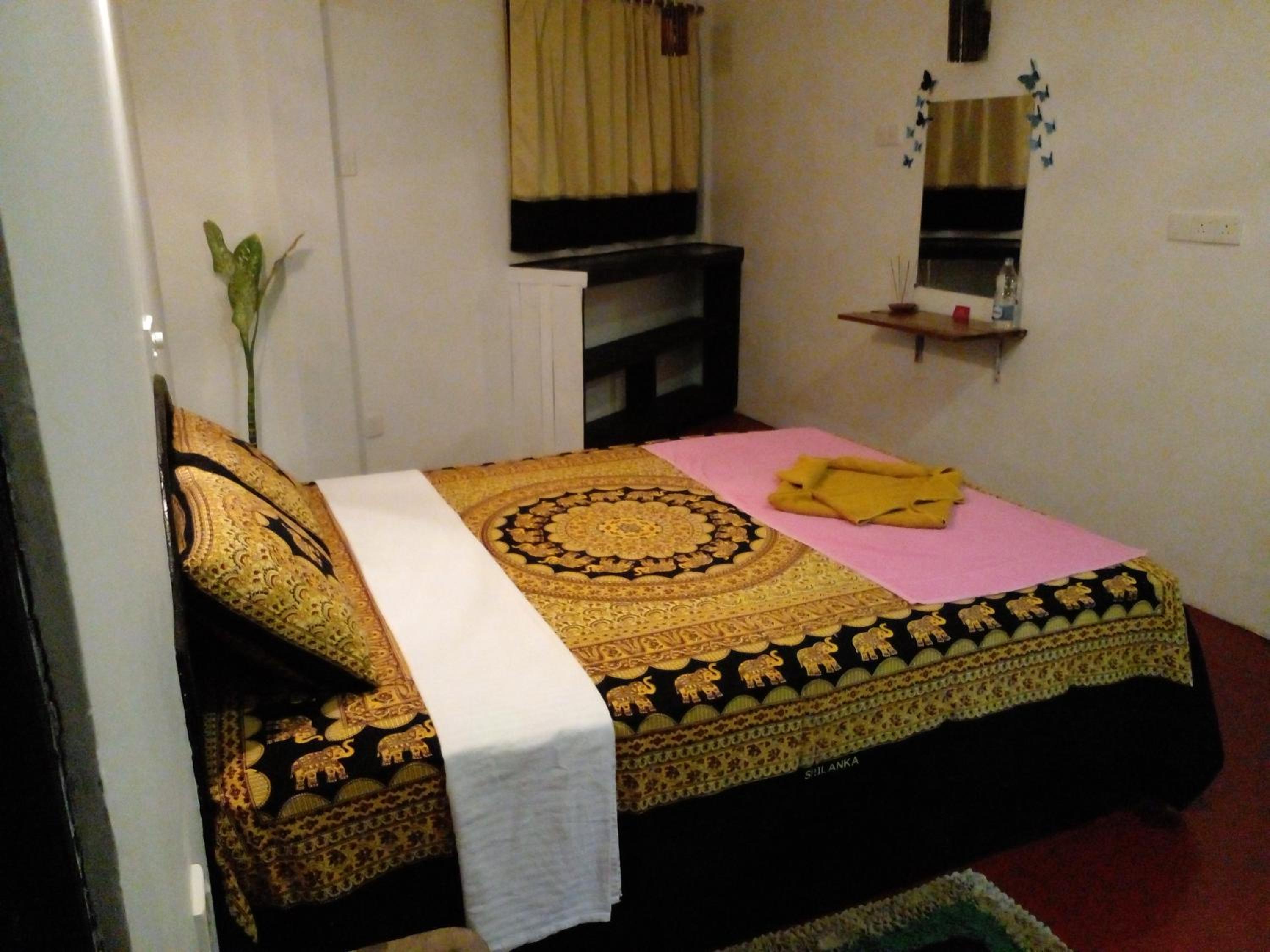 Malika's Yellow House view 4