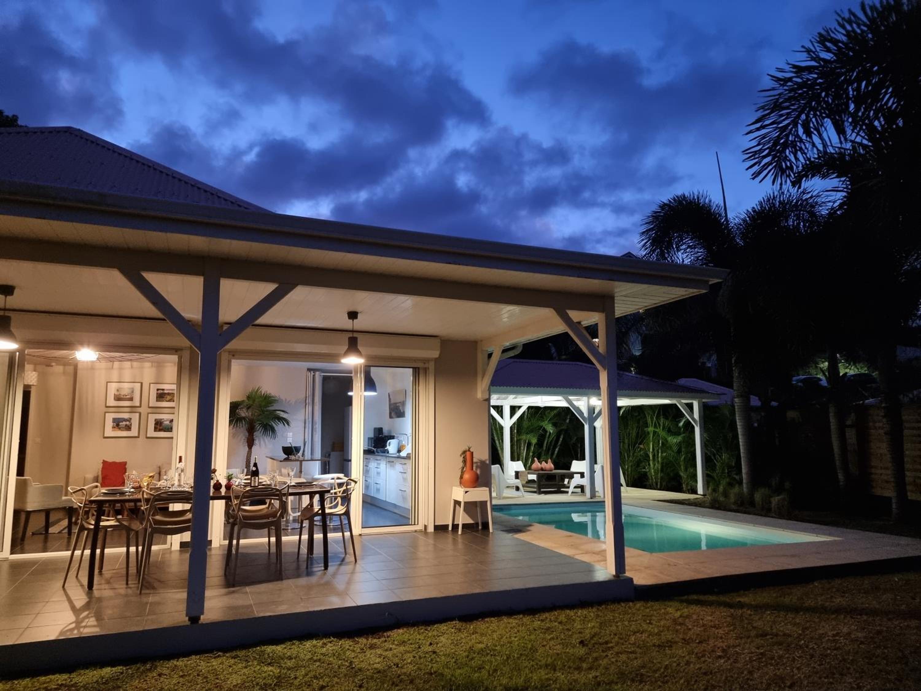 EAST KEYS - East Villa Muscade view 2