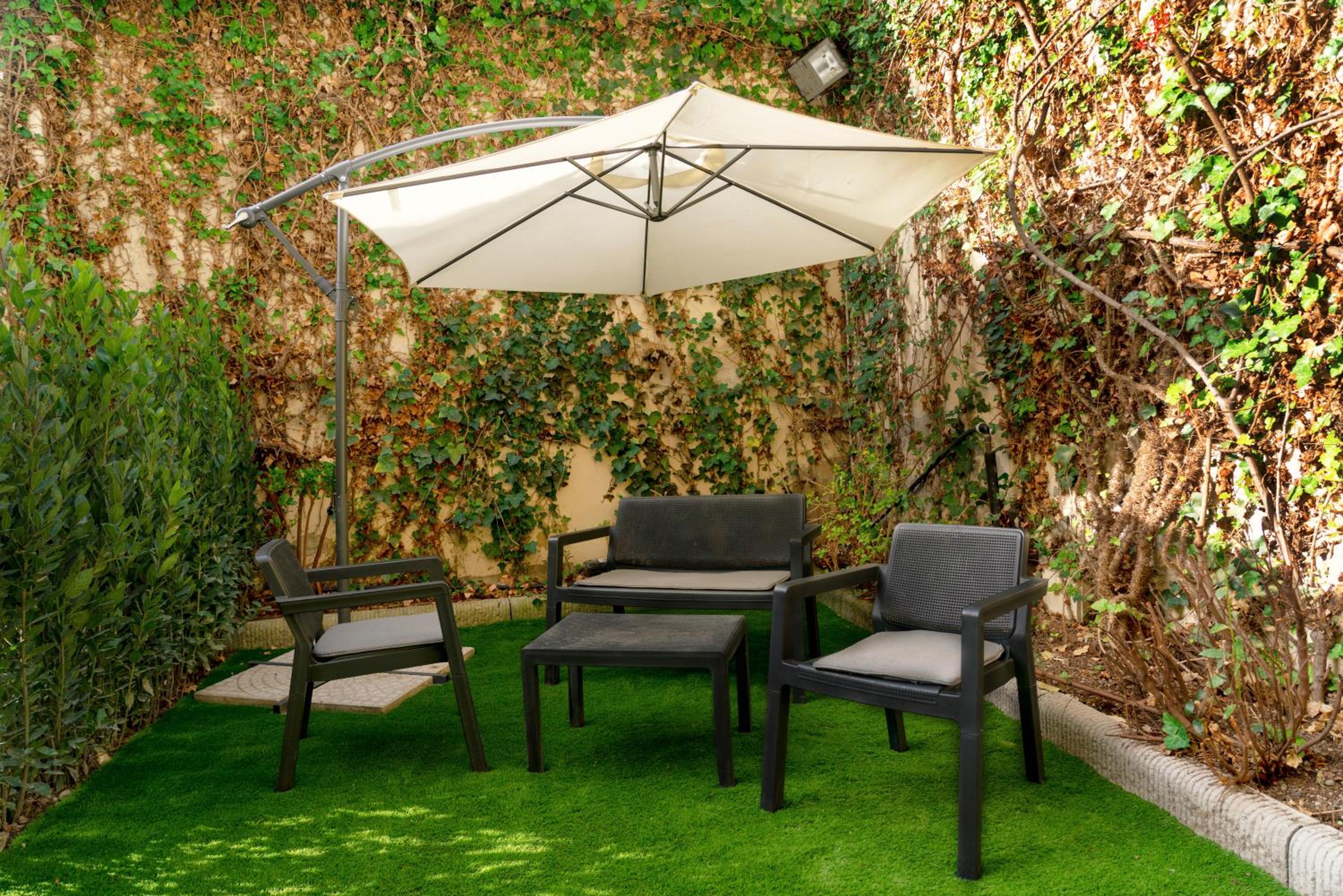 Aurora Garden Lodging - Rooms & Apartment