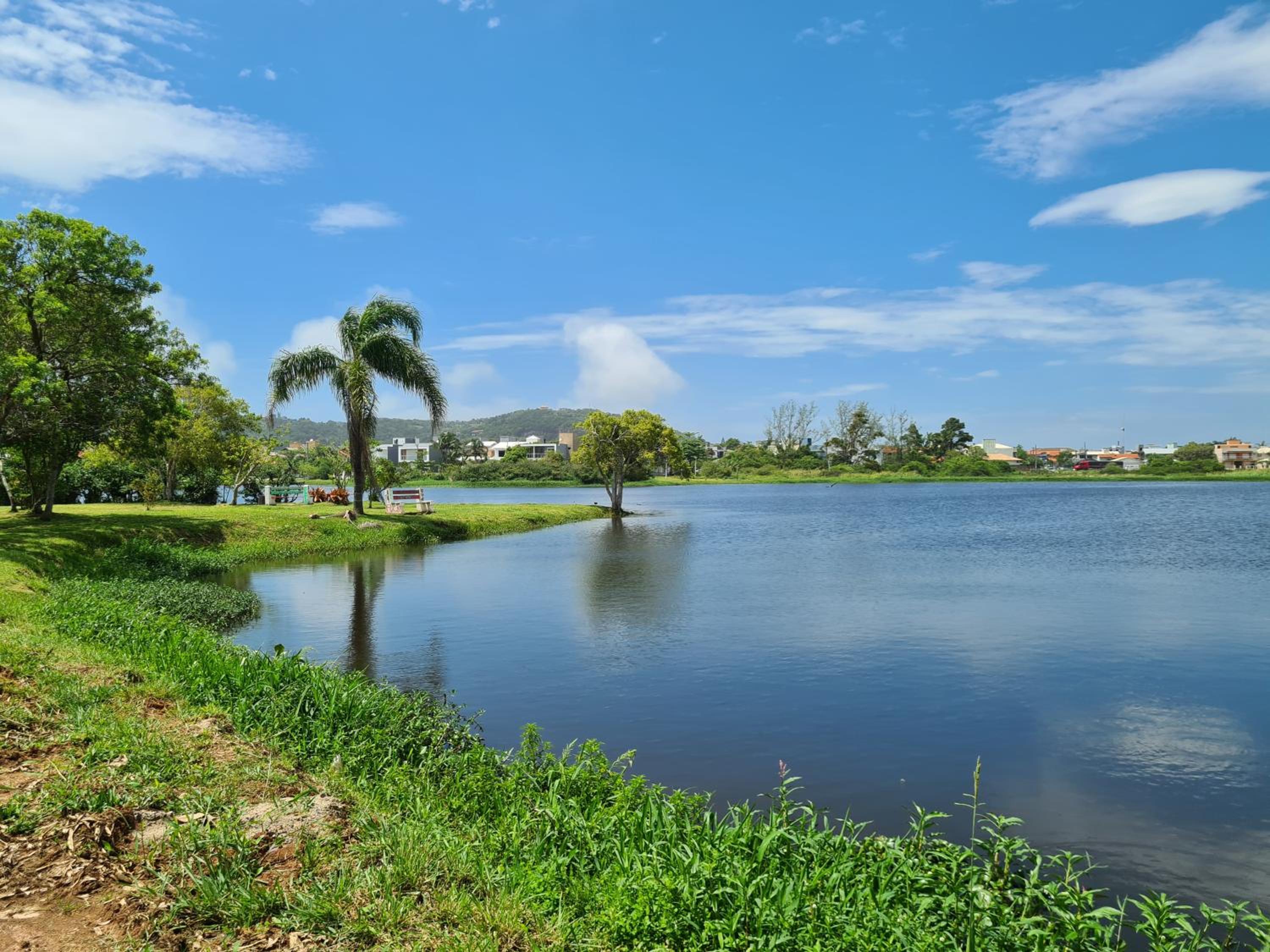 Casa perto da Praia com Vista para Lagoa - Garopaba