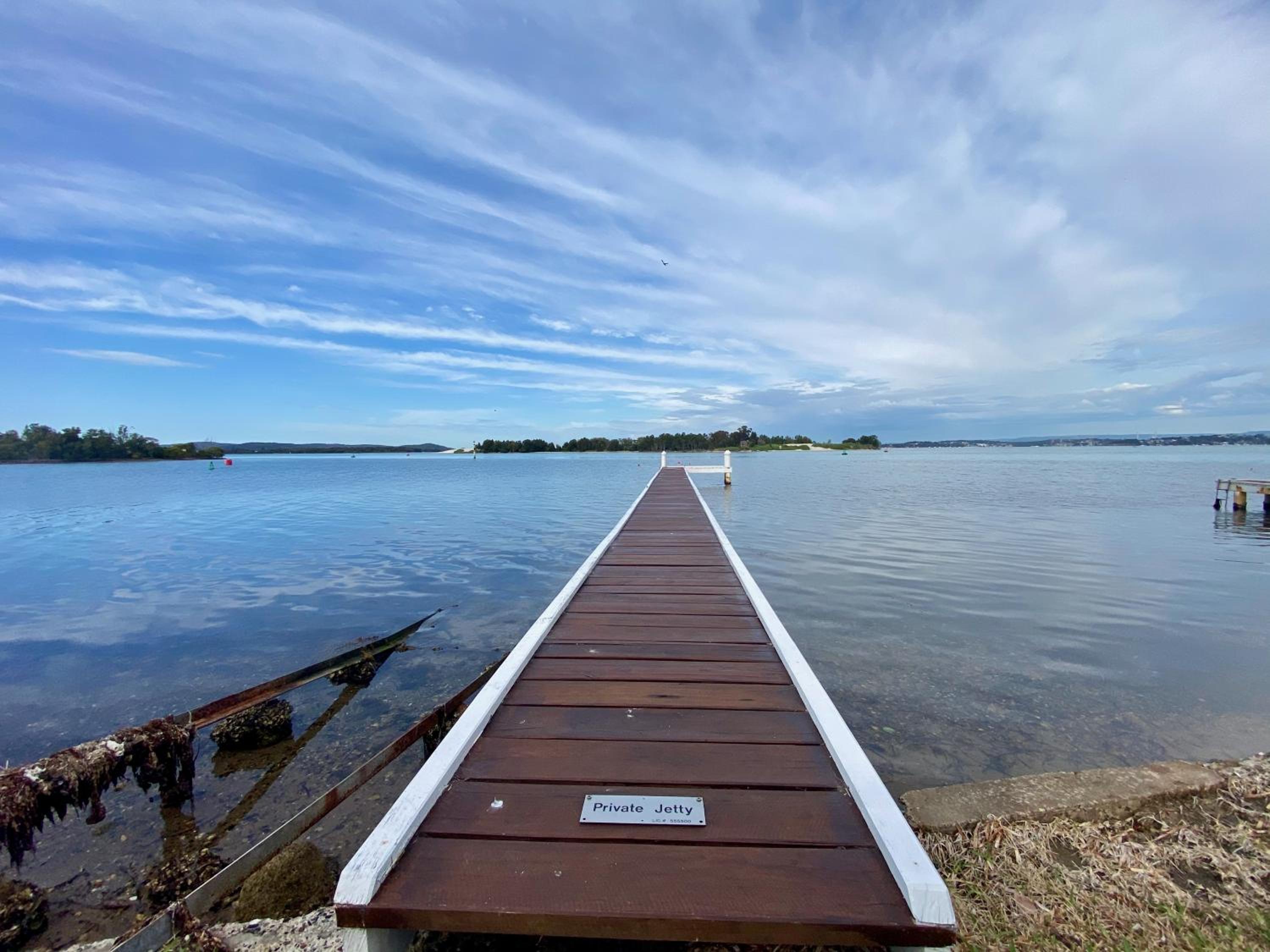 Serenity by the Lake - Romantic Waterfront Couple's Getaway view 4