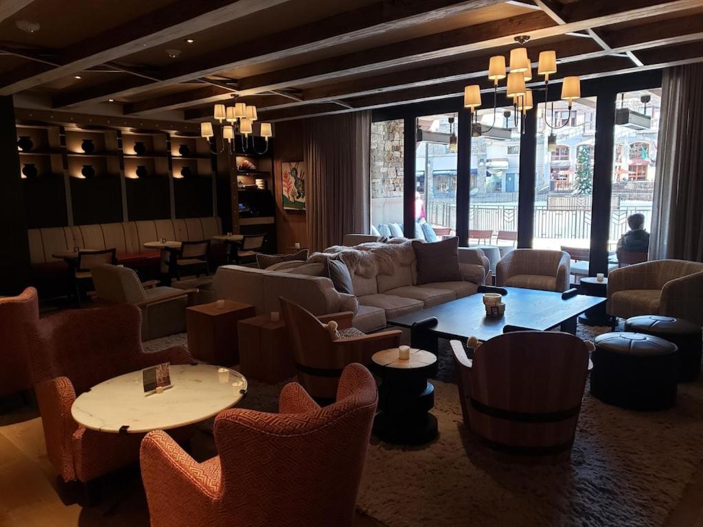 lounge