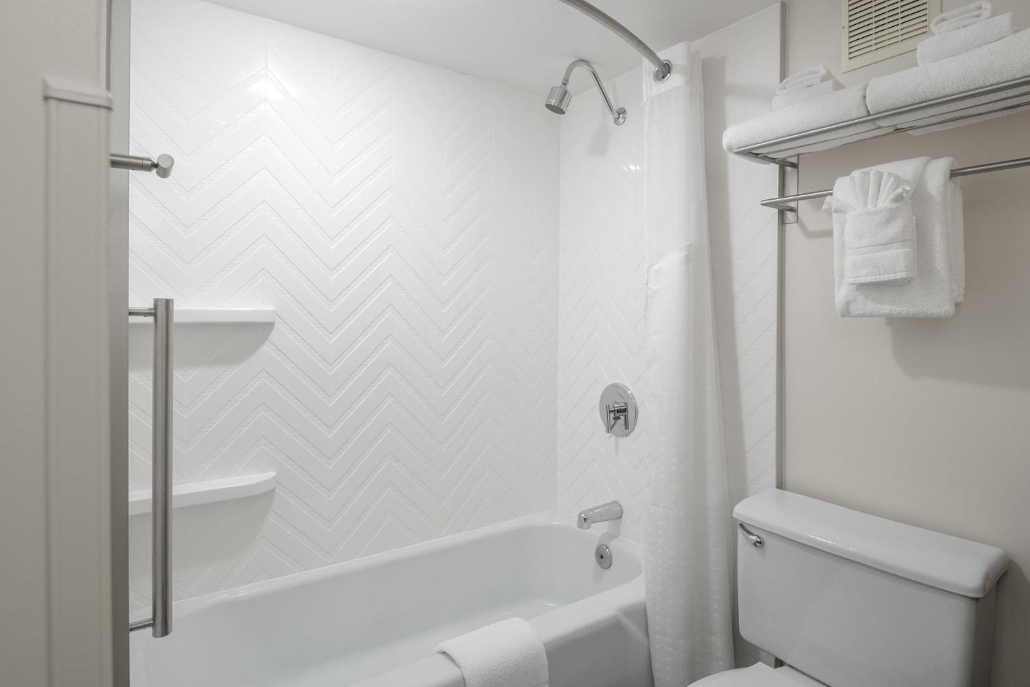 Portland Vacations - Holiday Inn Portland-By the Bay, an IHG Hotel - Property Image 44