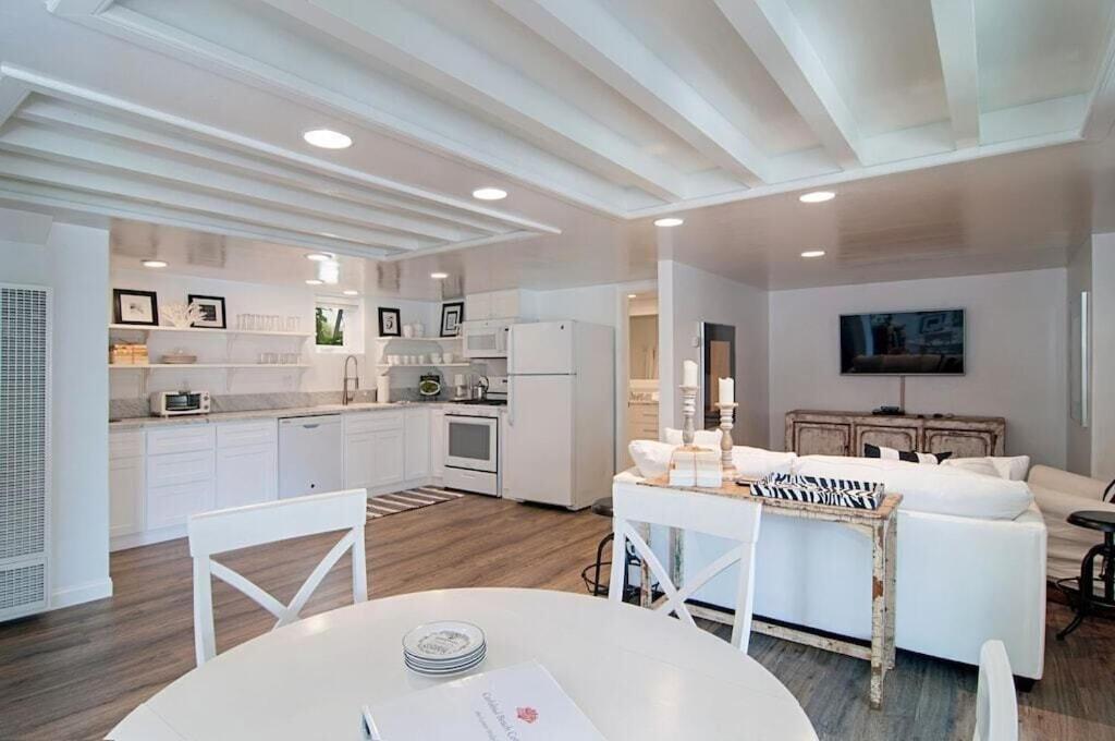 Remodeled Beach Bungalow, Block to the Beach view 3