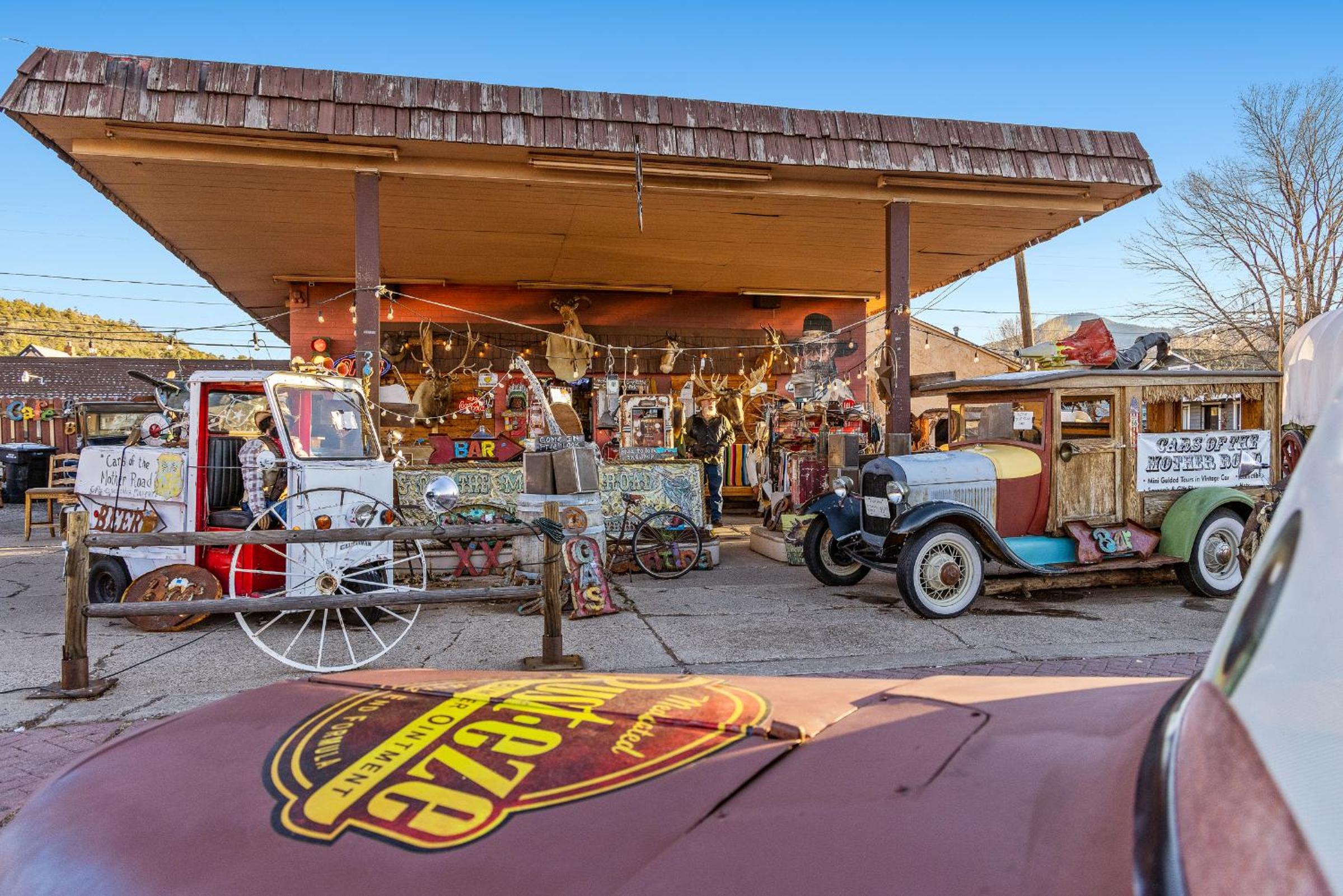 Grand Canyon Basecamp Hot Tub 4 King Beds