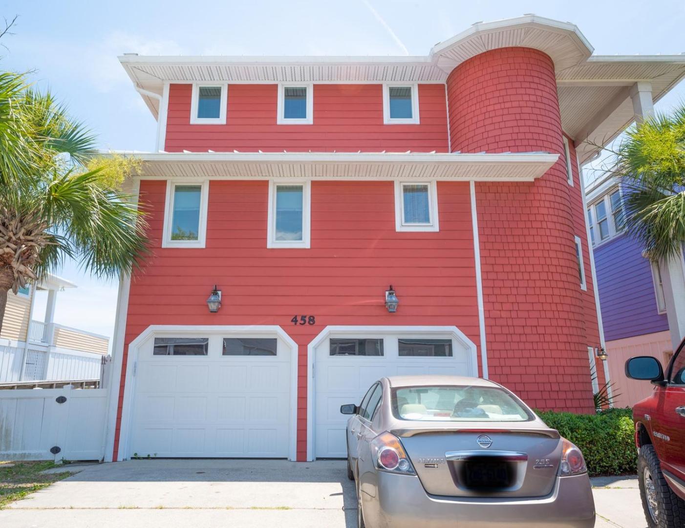 Oceanfront - Wraparound Porch