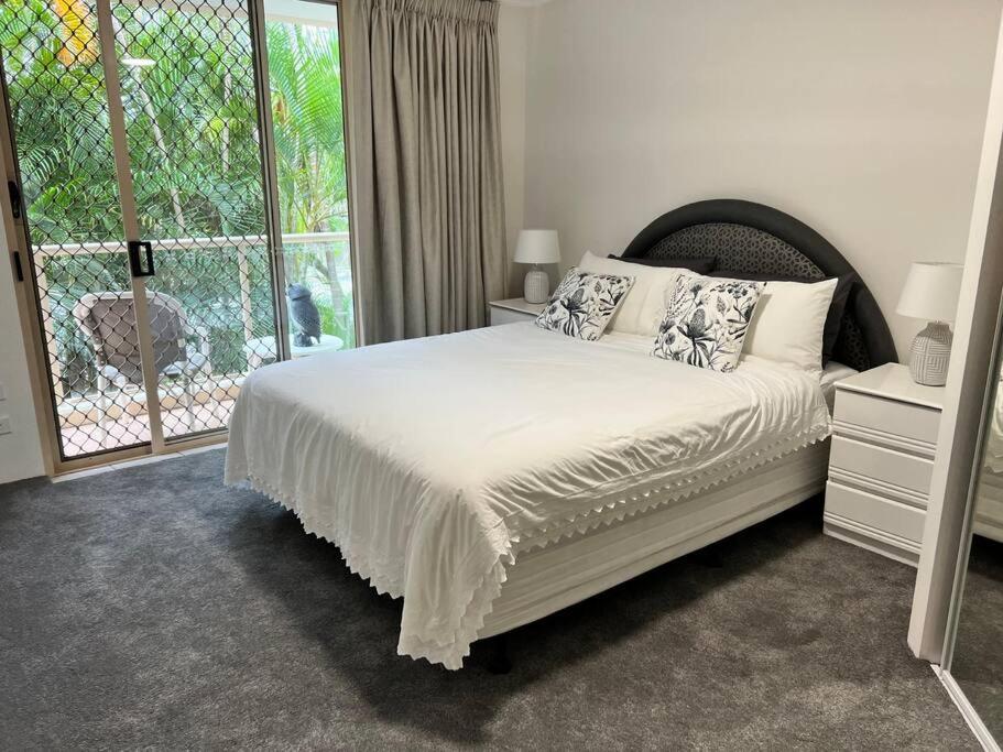 Santa Monica Apartments - Hosted by Burleigh Letting