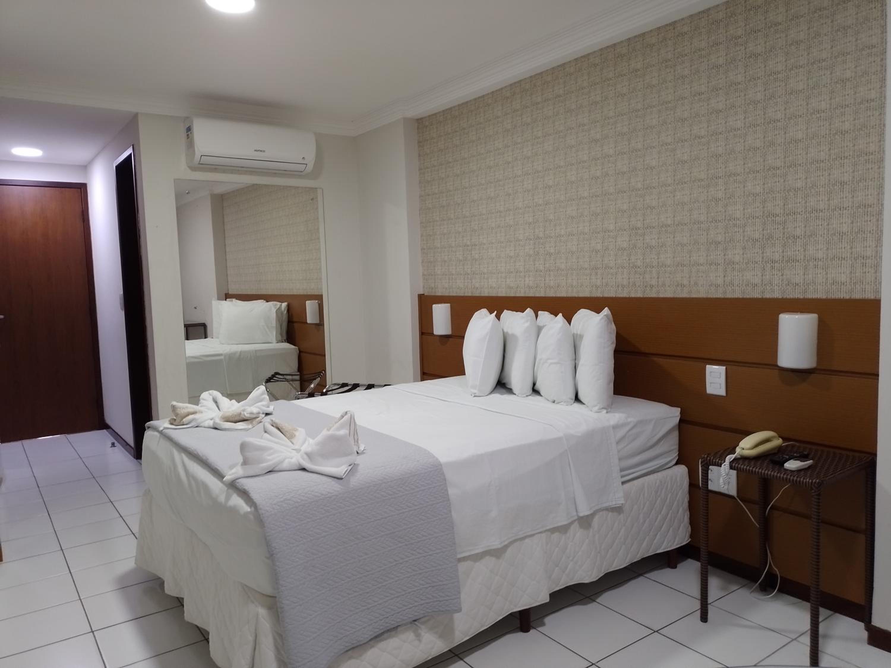 PONTA NEGRA FLAT APART