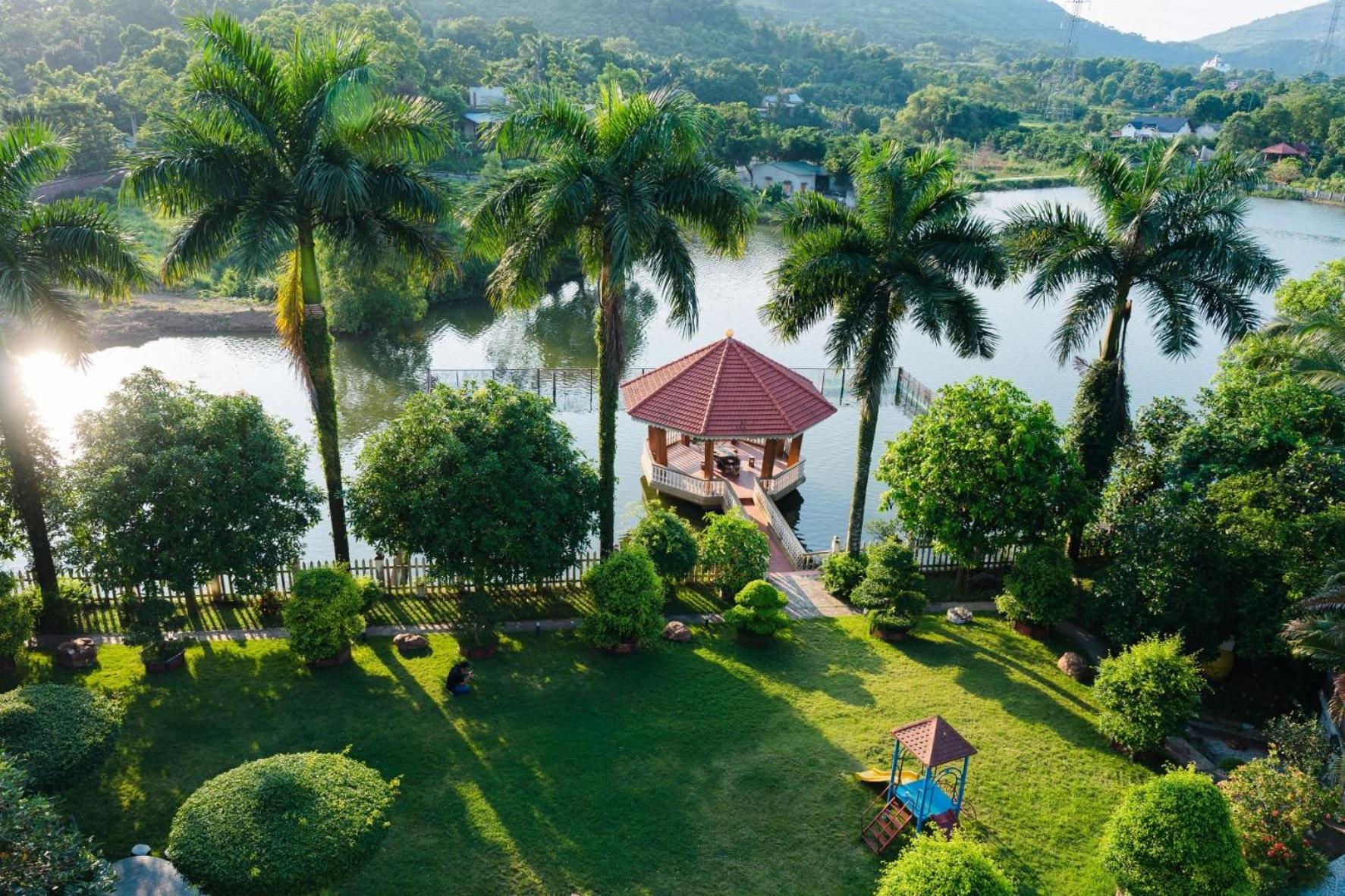 Villa Hồ Đồng Quýt - Venuestay view 4