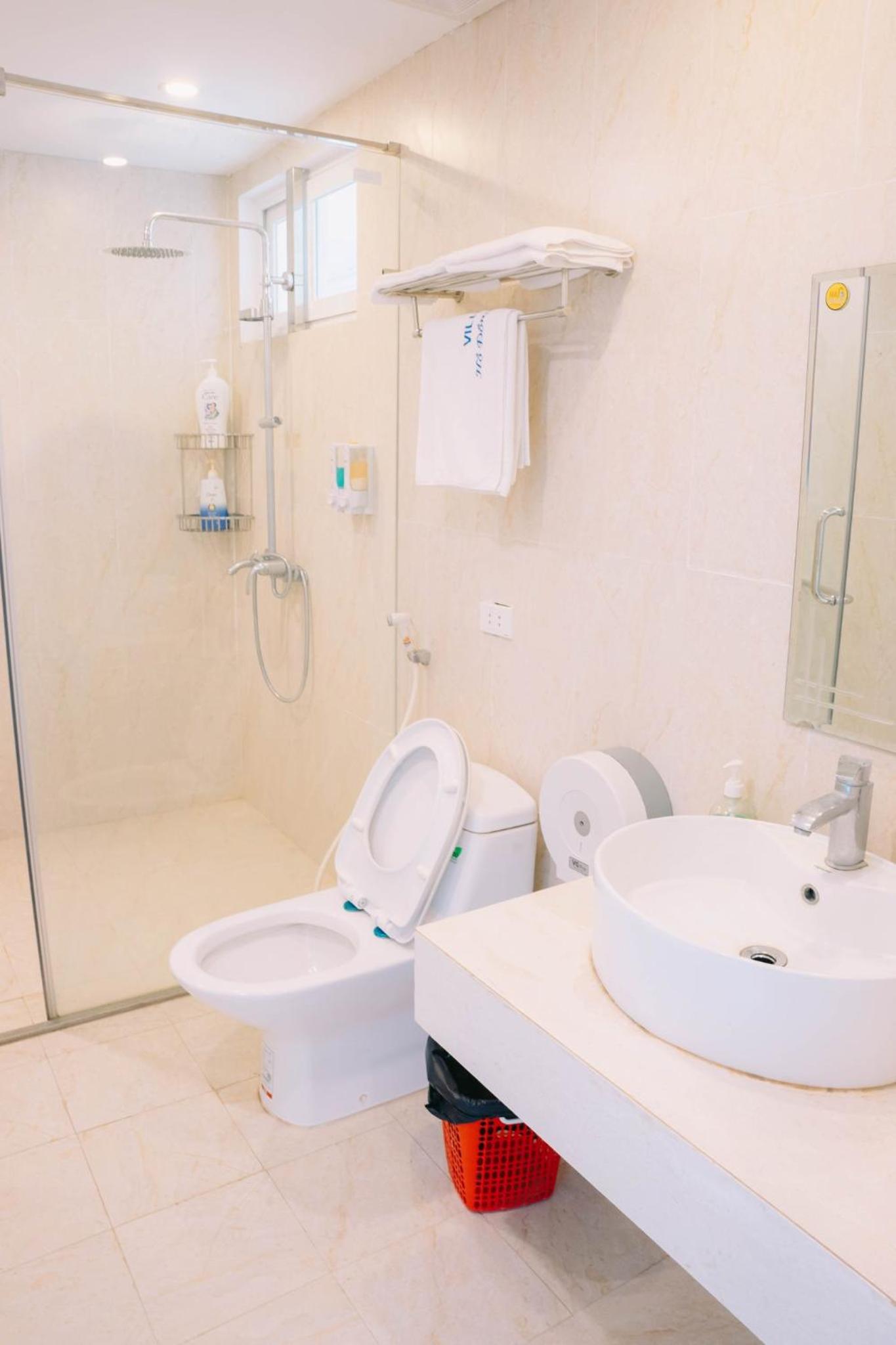 Villa Hồ Đồng Quýt - Venuestay view 3