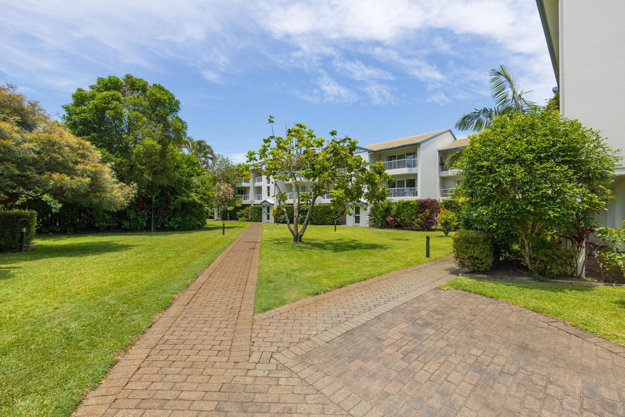 Paradise Grove Holiday Apartments