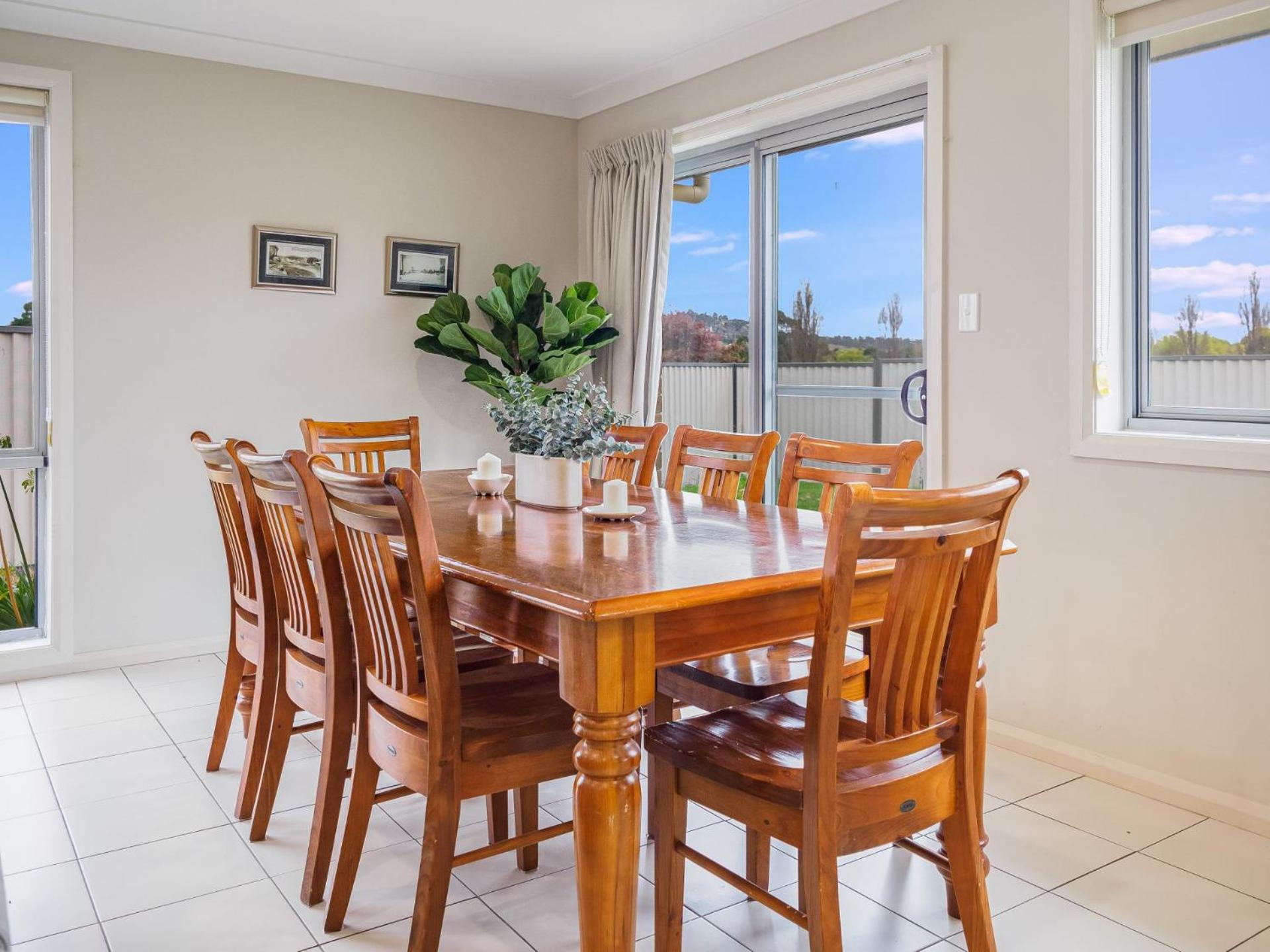 3A Kunama - 4BR House l Central Location l Aircon l WiFi