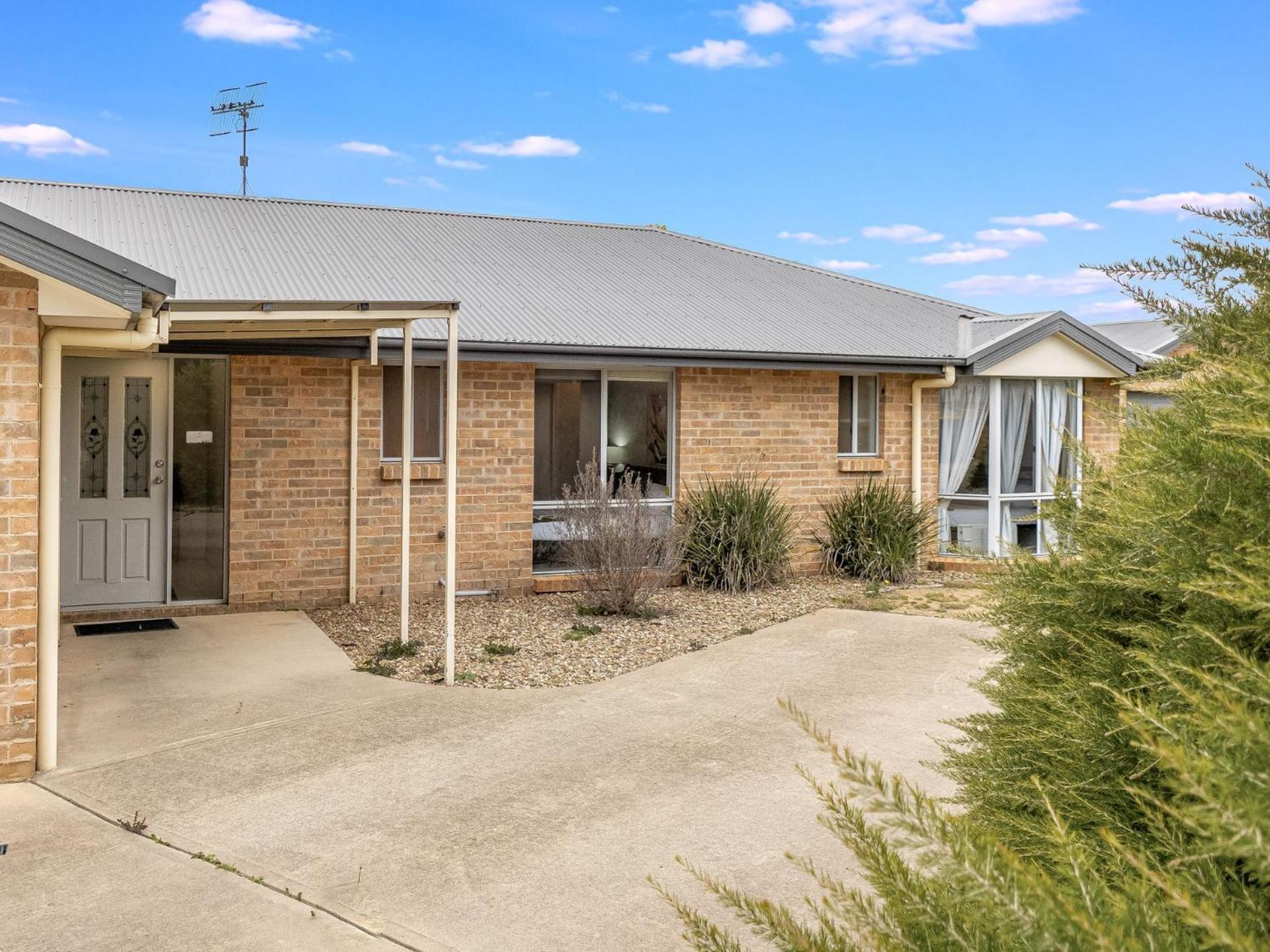 3A Kunama - 4BR House l Central Location l Aircon l WiFi