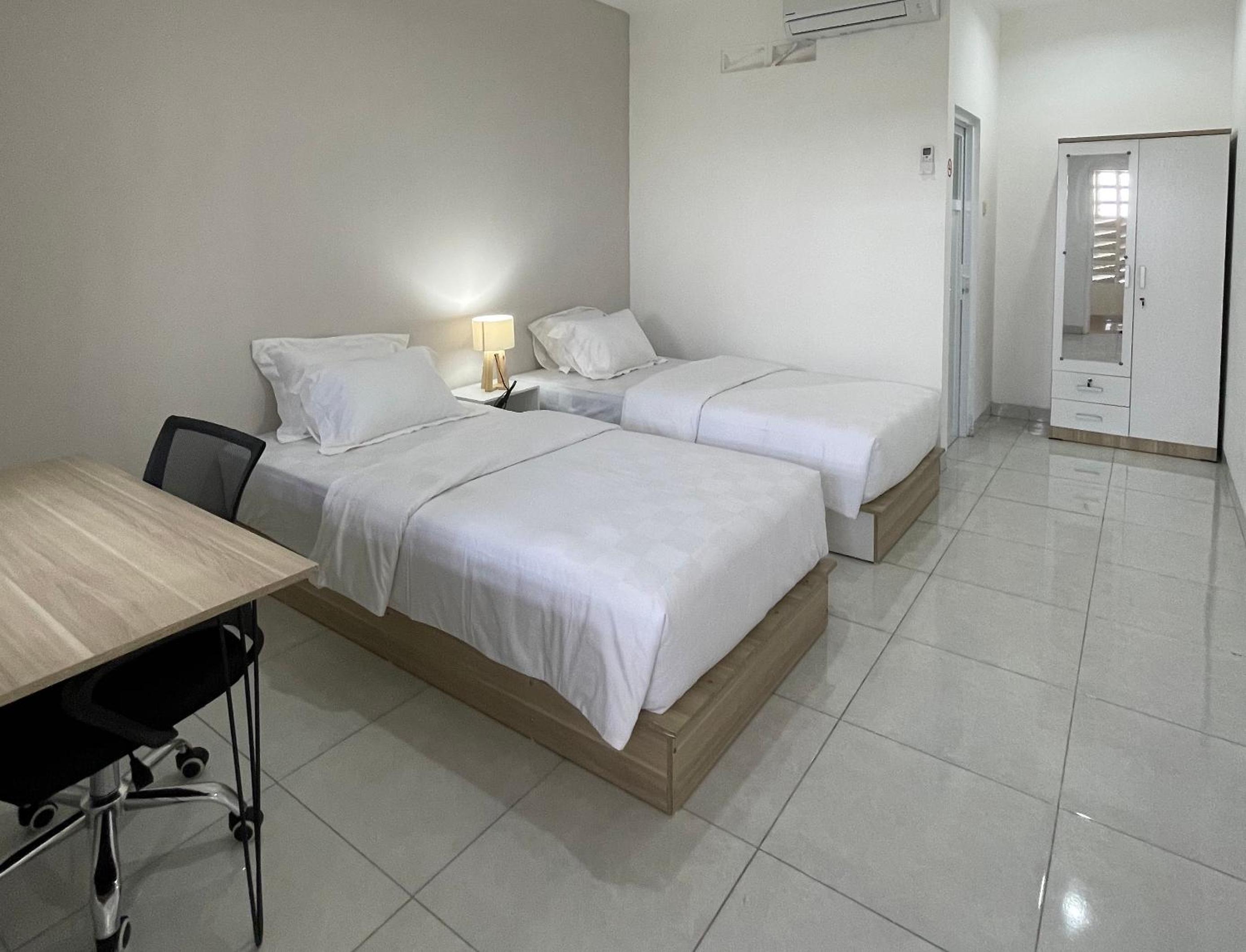 9 Residence Guesthouse Syariah Cilandak