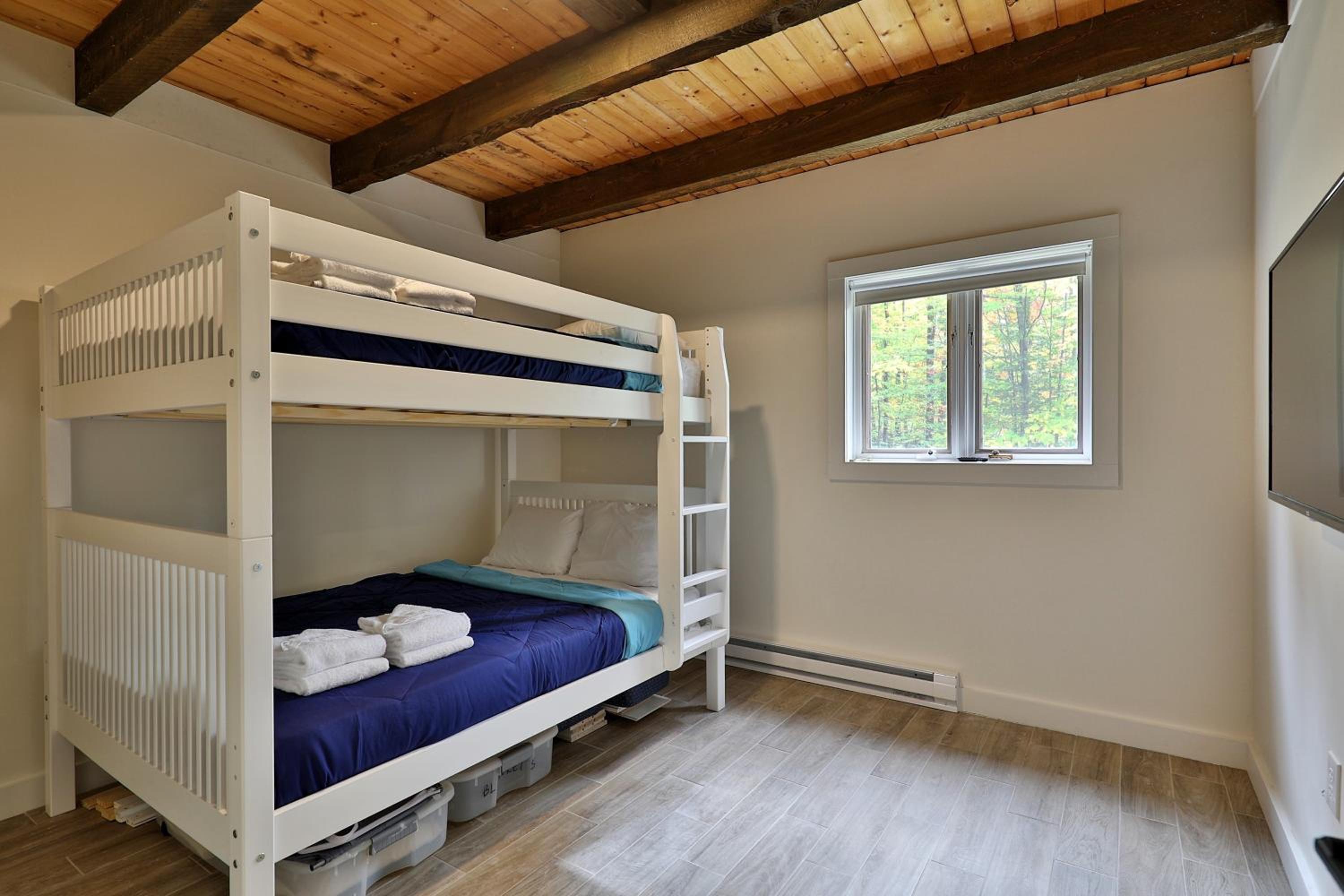 Left Duplex Home Directly Across From Pico Mountain, Close to Killington, home