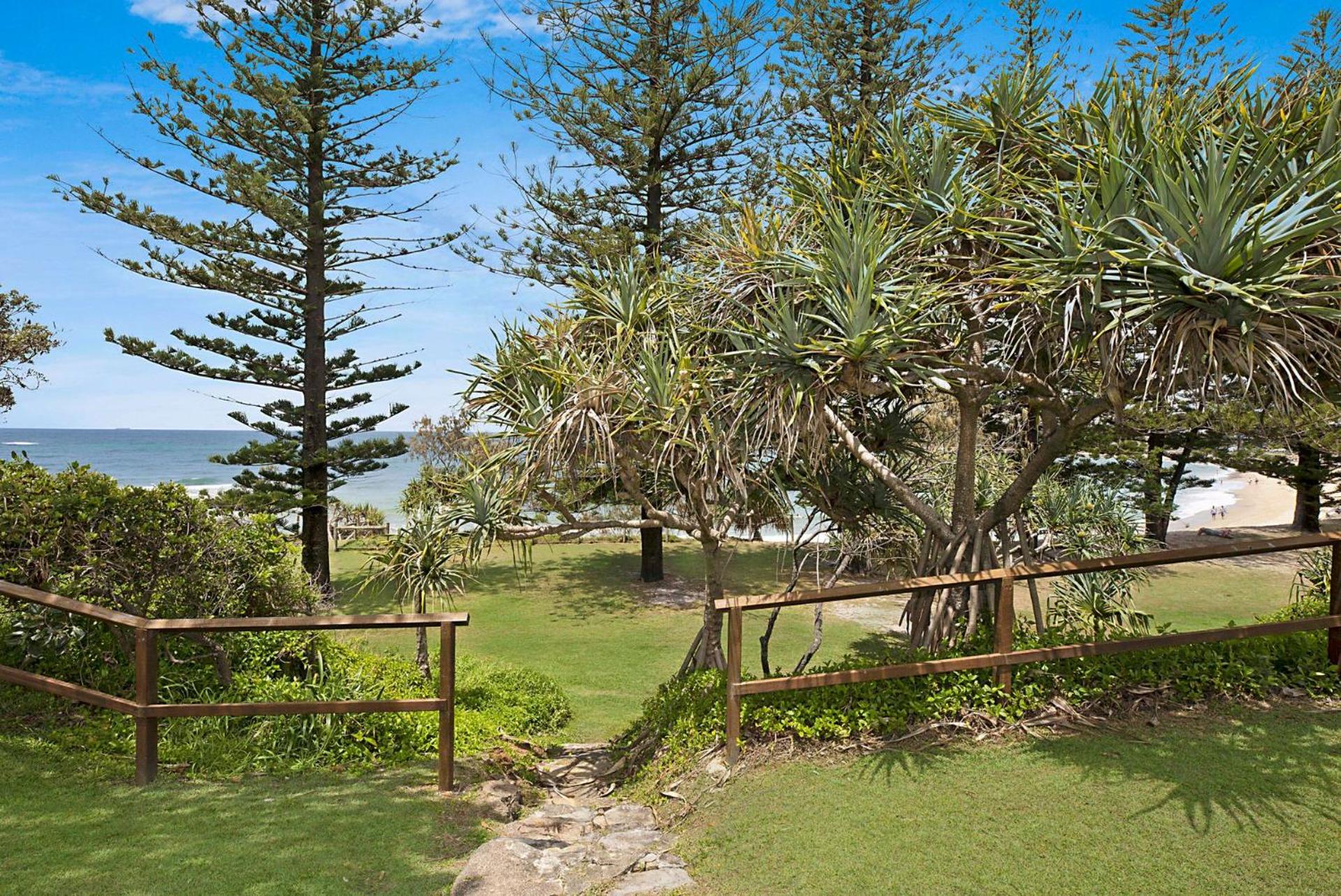 35 Wilson Avenue Dicky Beach QLD