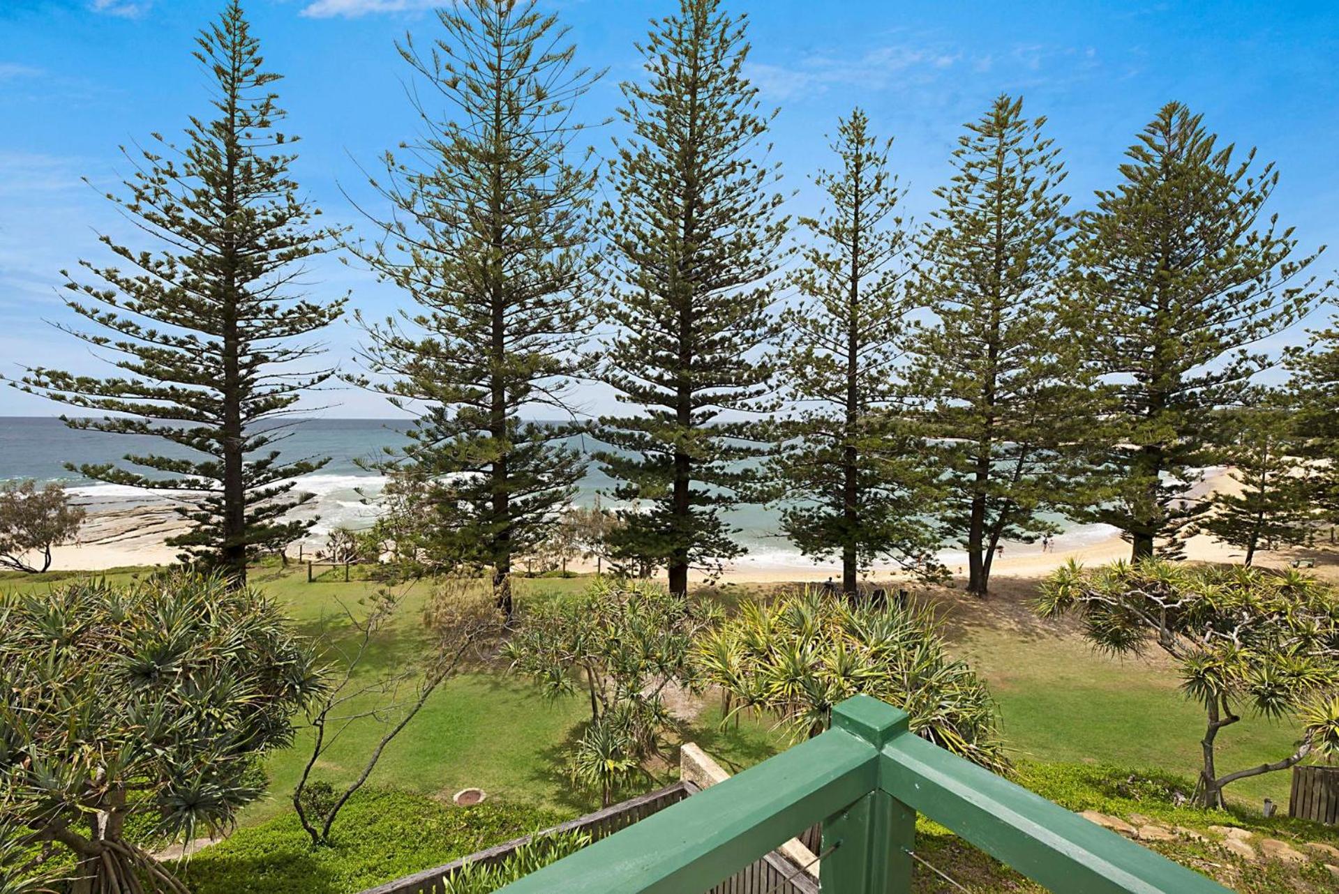 35 Wilson Avenue Dicky Beach QLD