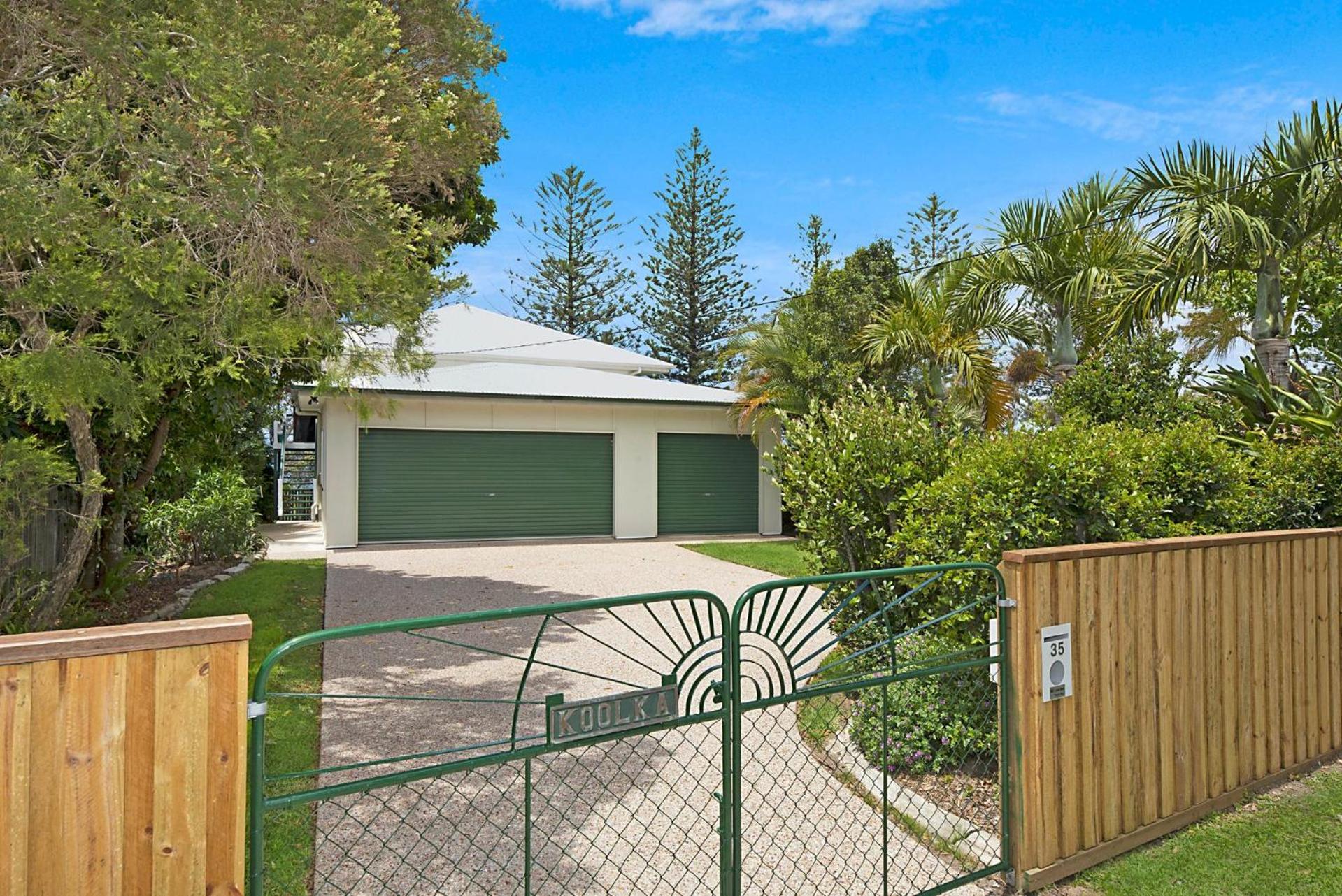 35 Wilson Avenue Dicky Beach QLD