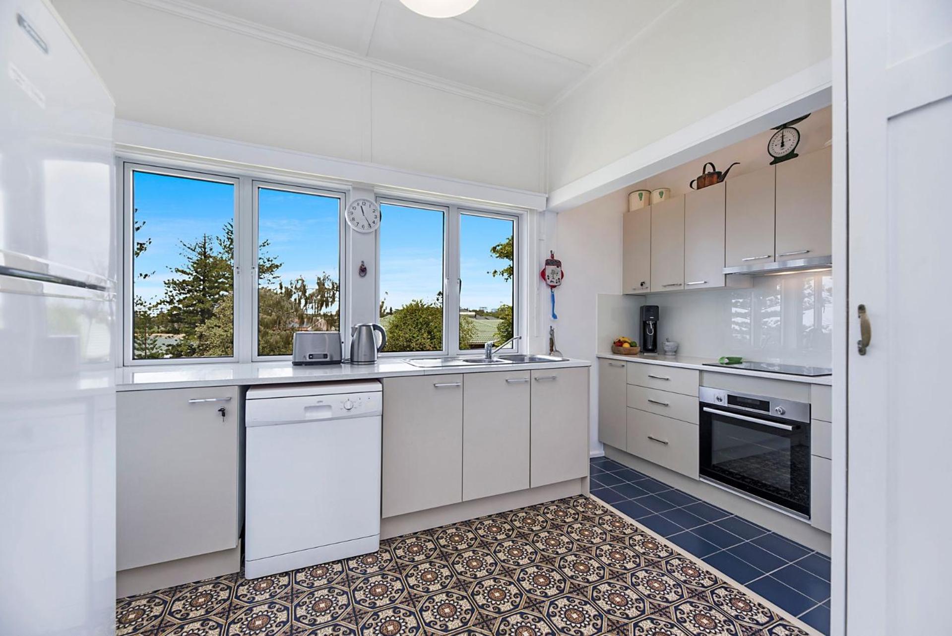 35 Wilson Avenue Dicky Beach QLD