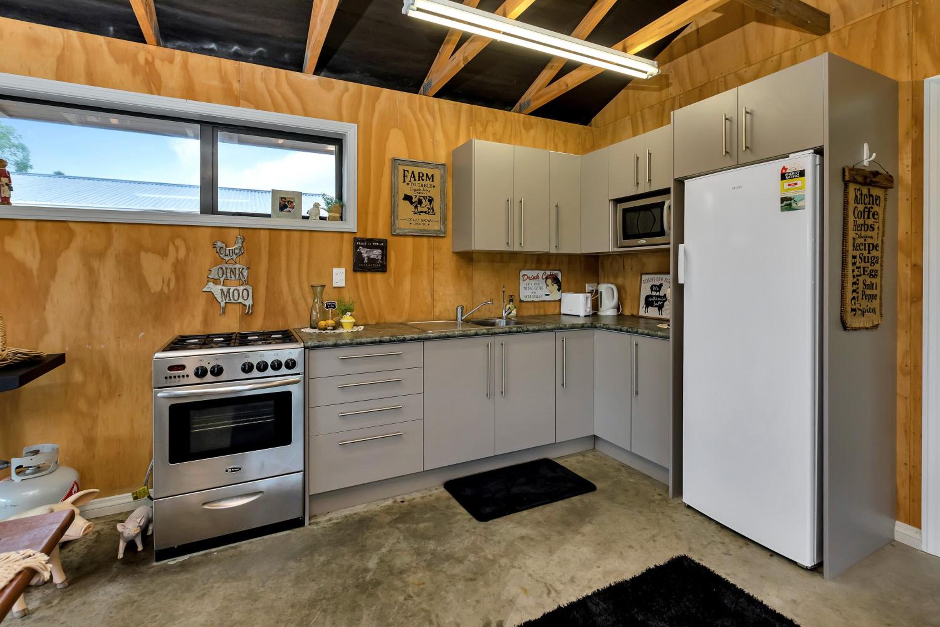 Virtue Haven - Whatuwhiwhi Holiday Home view 3