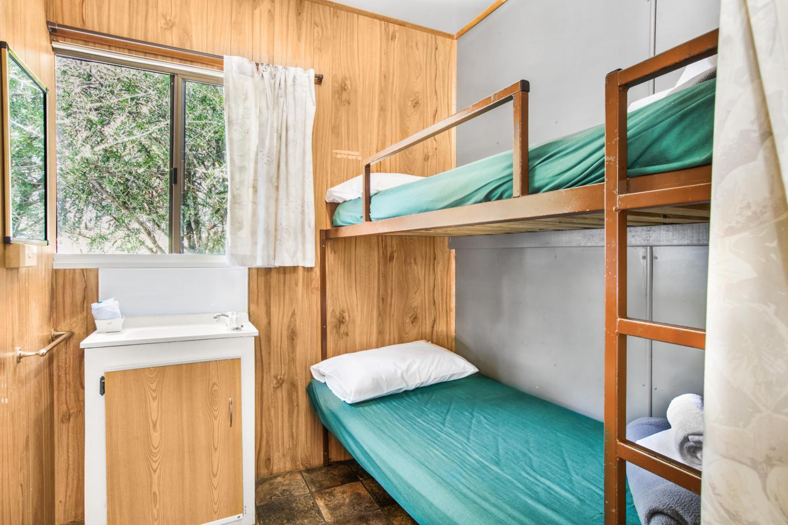 Breeze Holiday Parks - Halls Gap