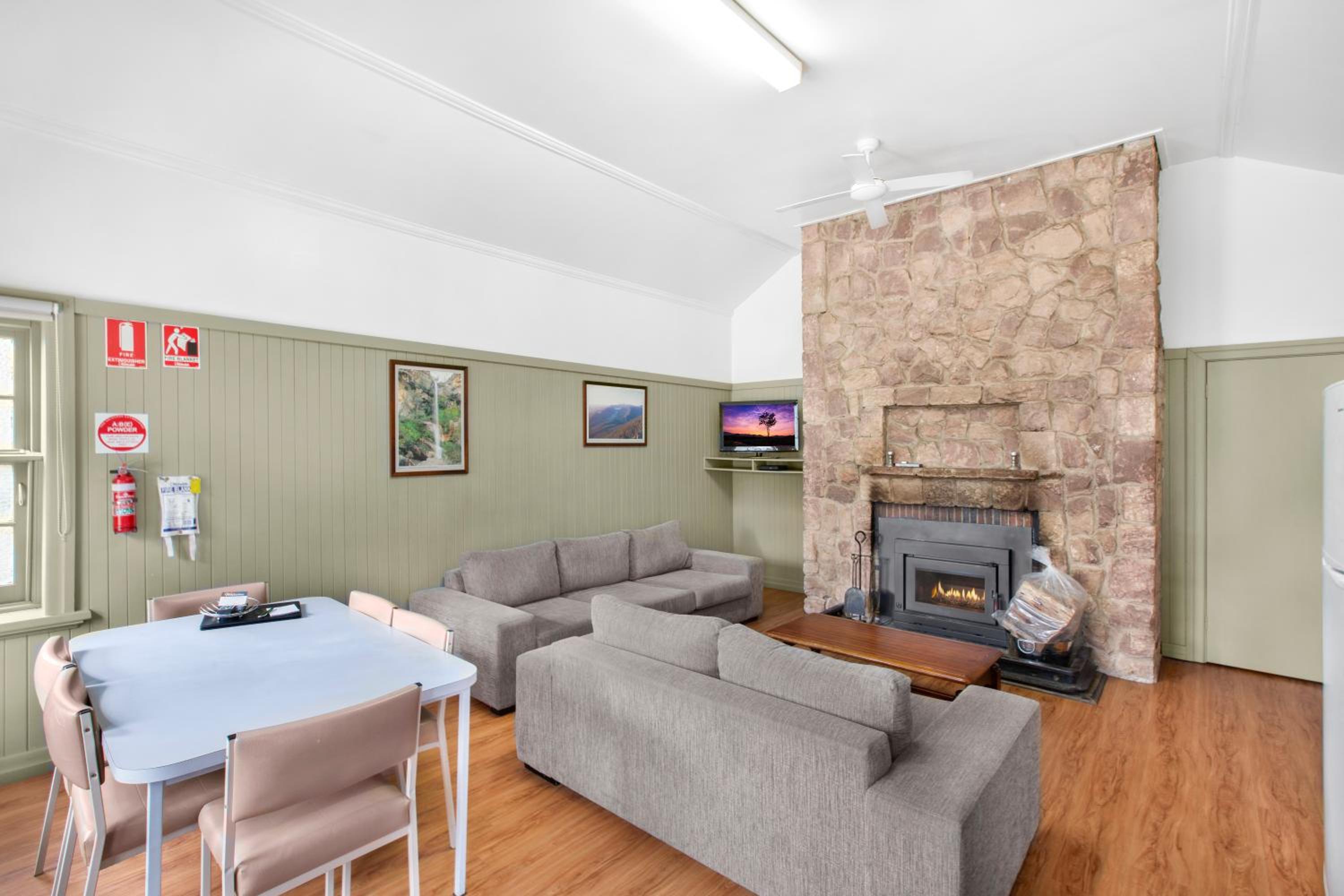 Breeze Holiday Parks - Halls Gap