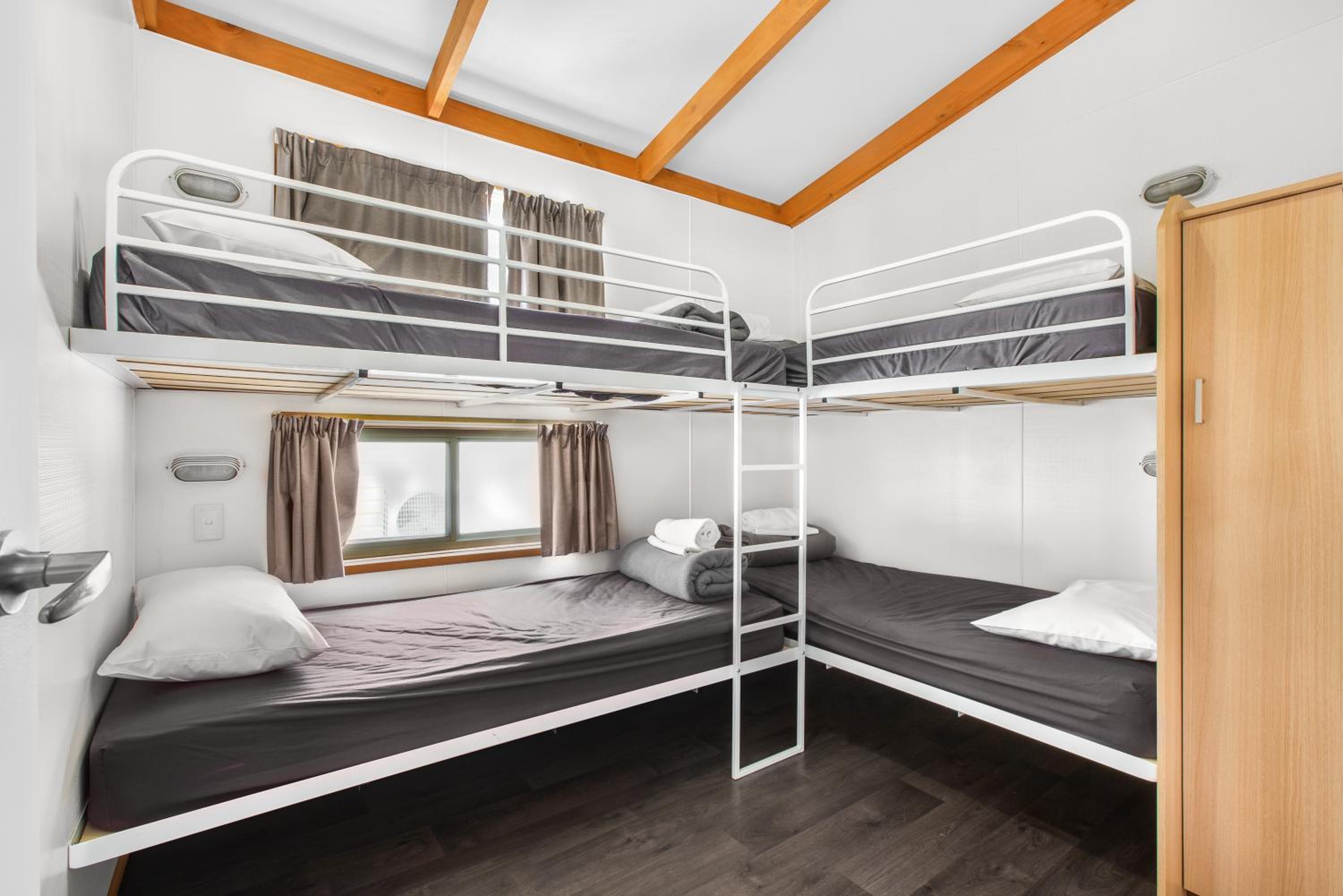 Breeze Holiday Parks - Halls Gap