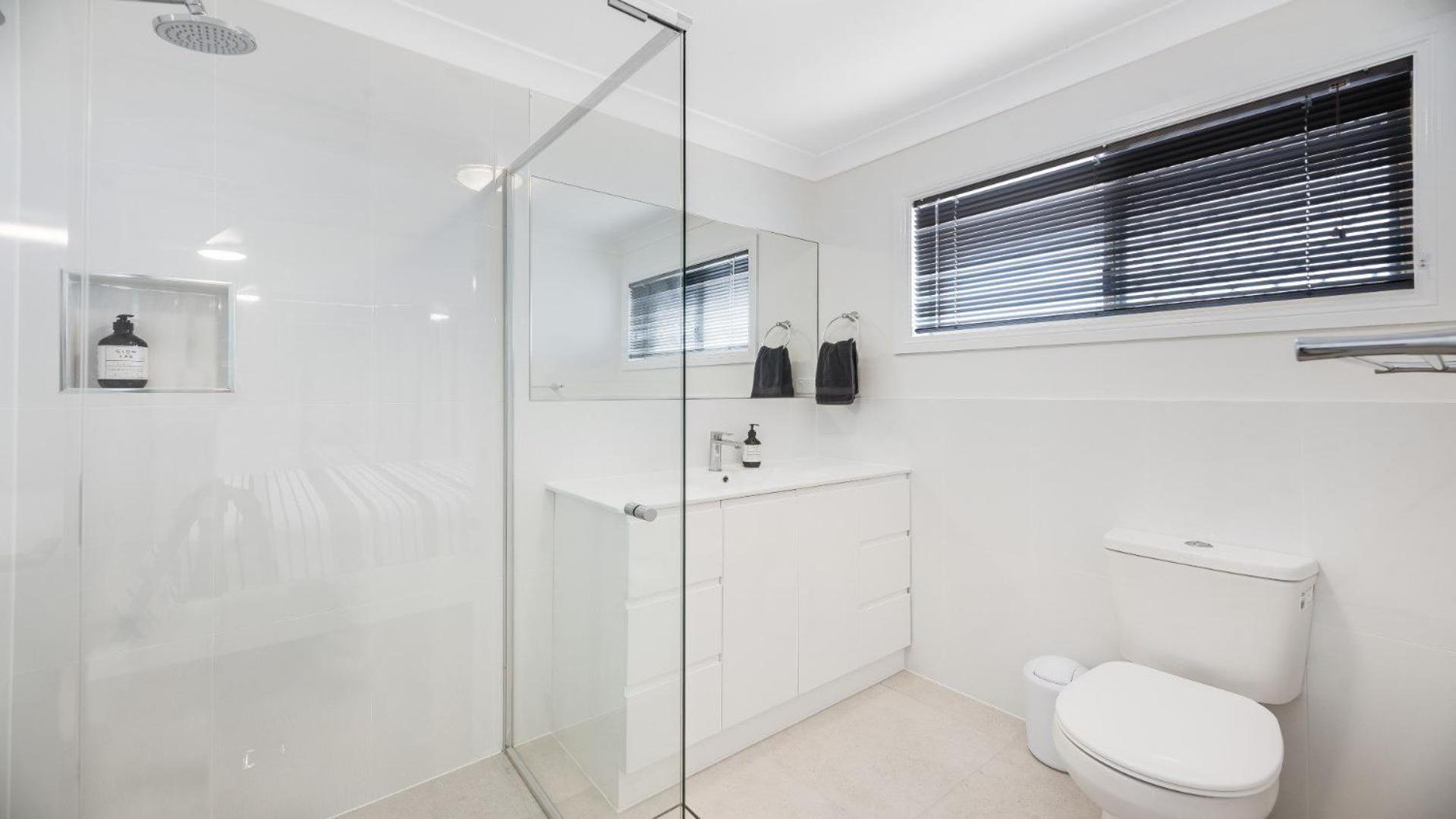 5 Bullando Street Warana QLD