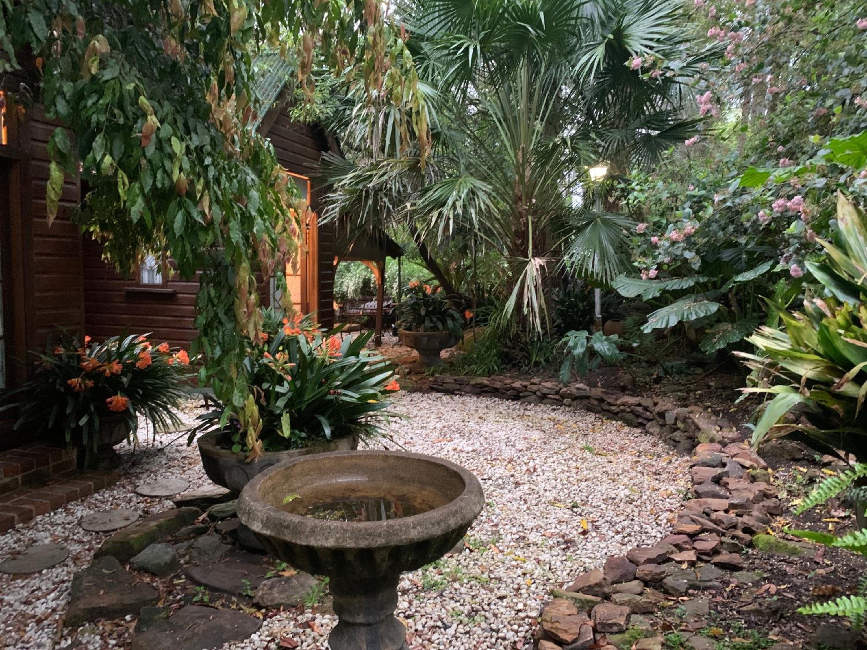 Garden studio