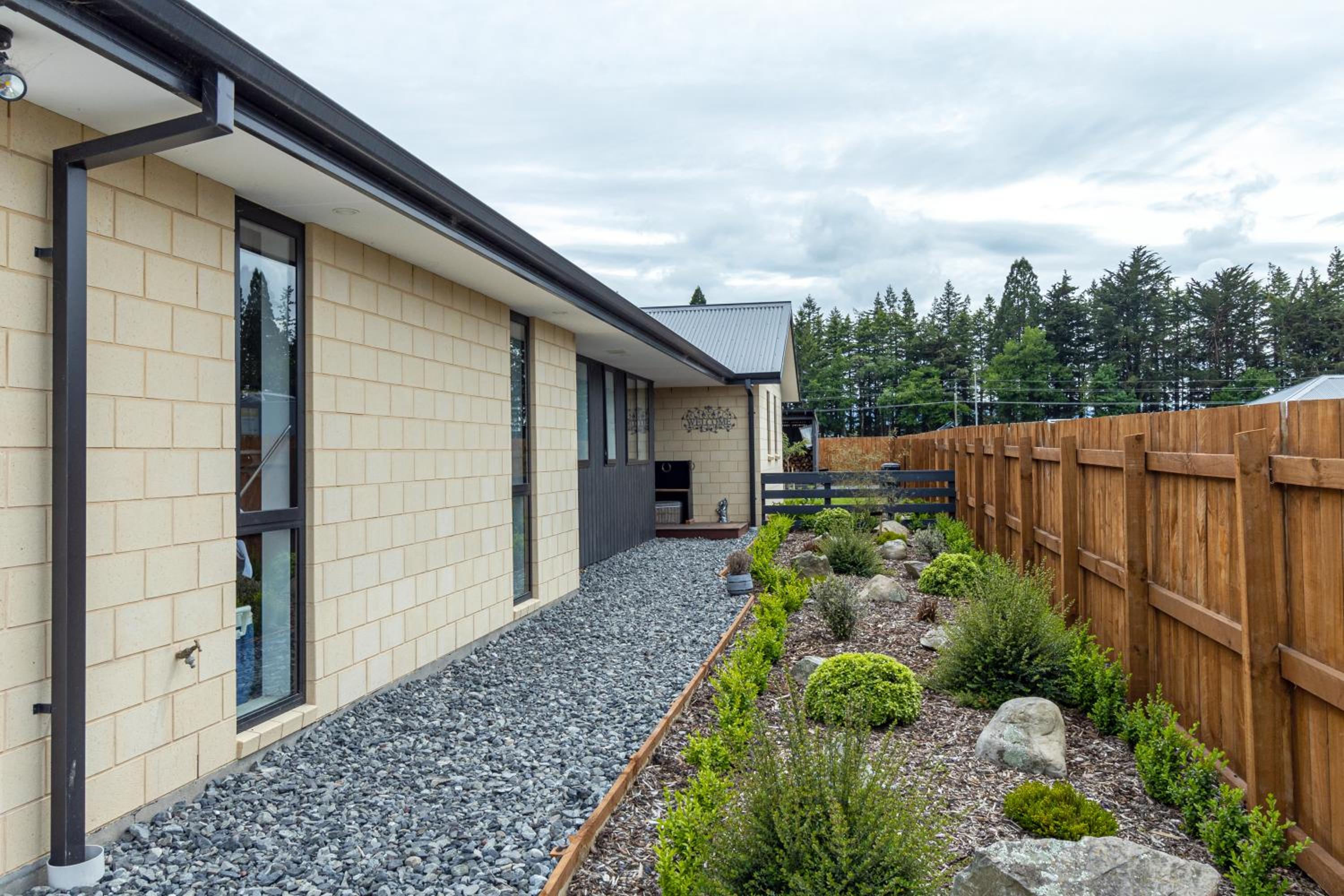 Feels Just Like Home Super Well Equipped For Families And Groups Pet Friendly view 3