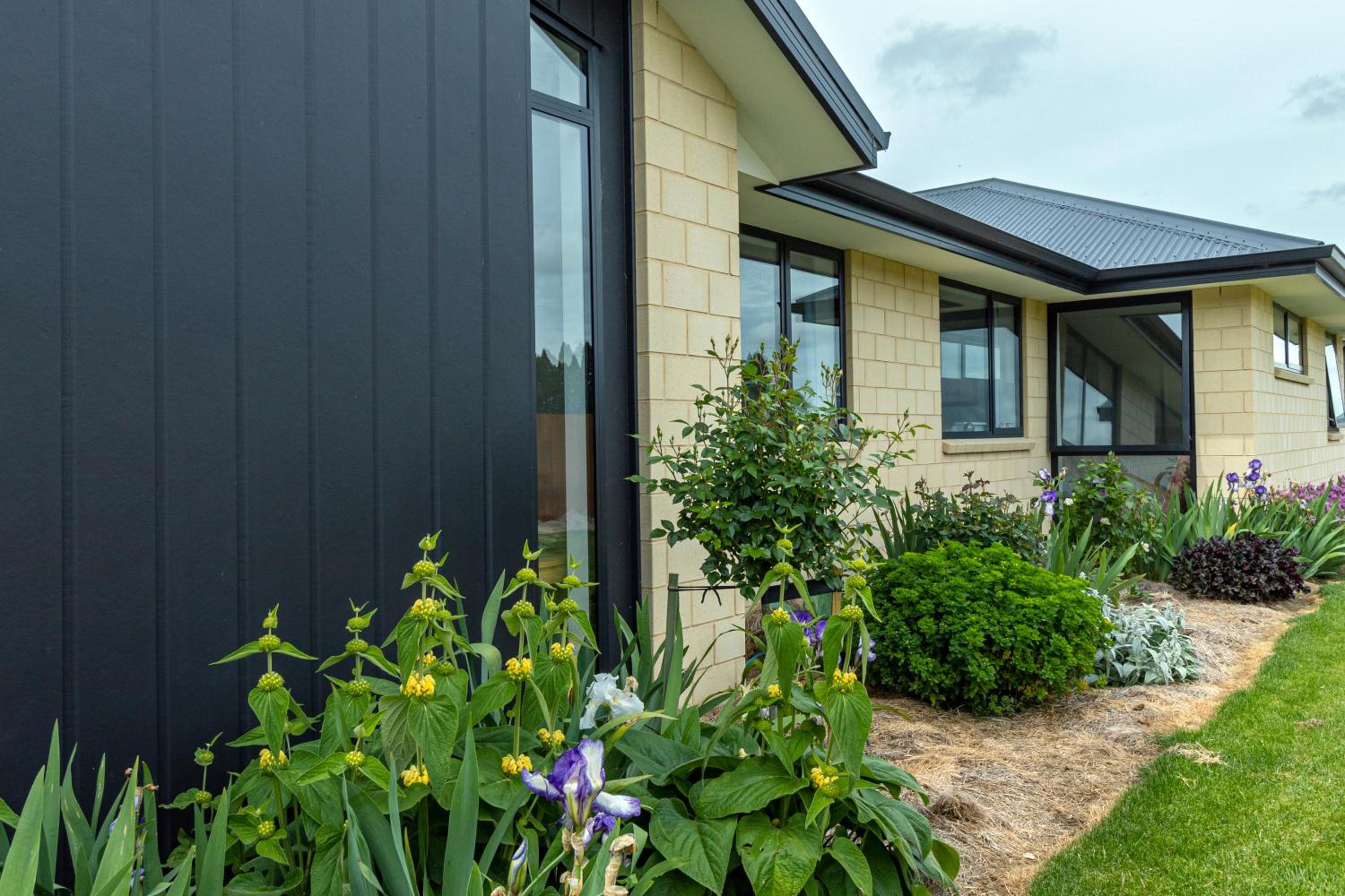 Feels Just Like Home Super Well Equipped For Families And Groups Pet Friendly view 2