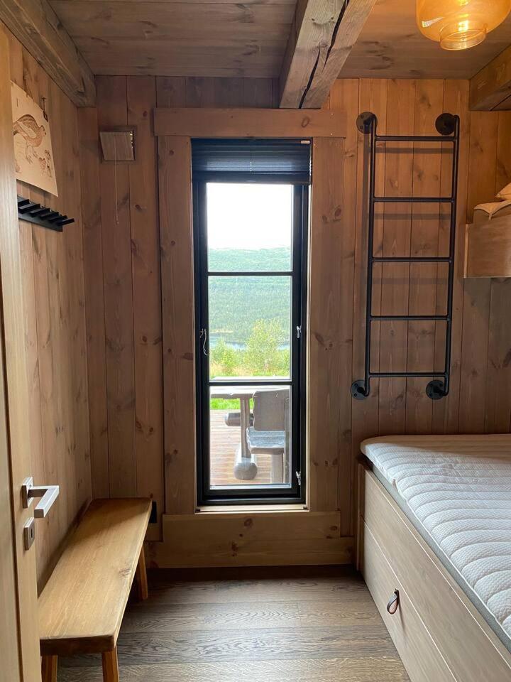 Beautifully styled mountain lodge with high standards, 10 minutes from Geilo view 2