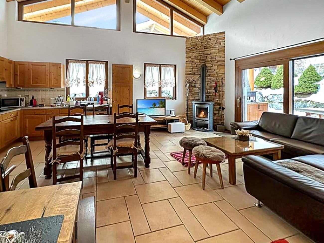 Chalet Etoile Polaire view 3