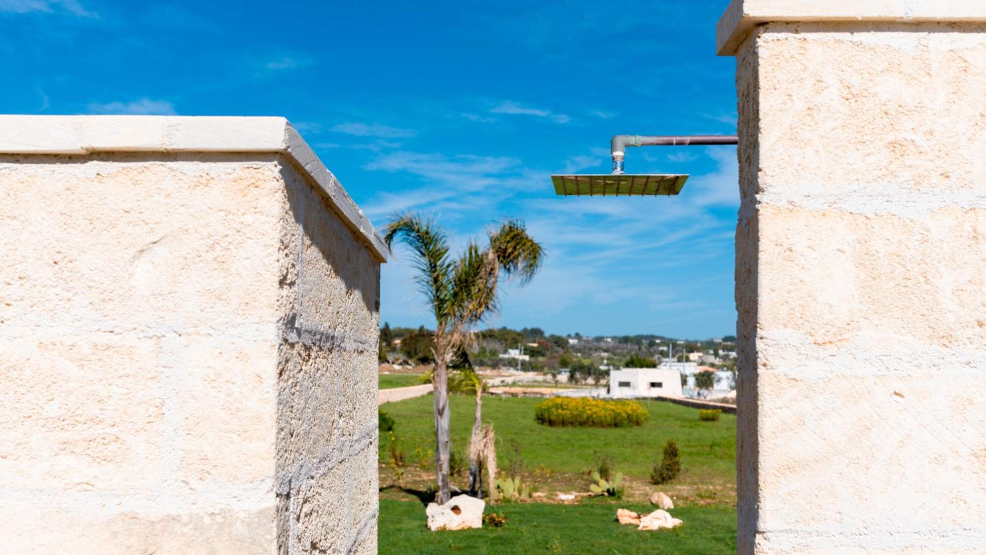 VILLA GIALONIA 8&2, Emma Villas view 5