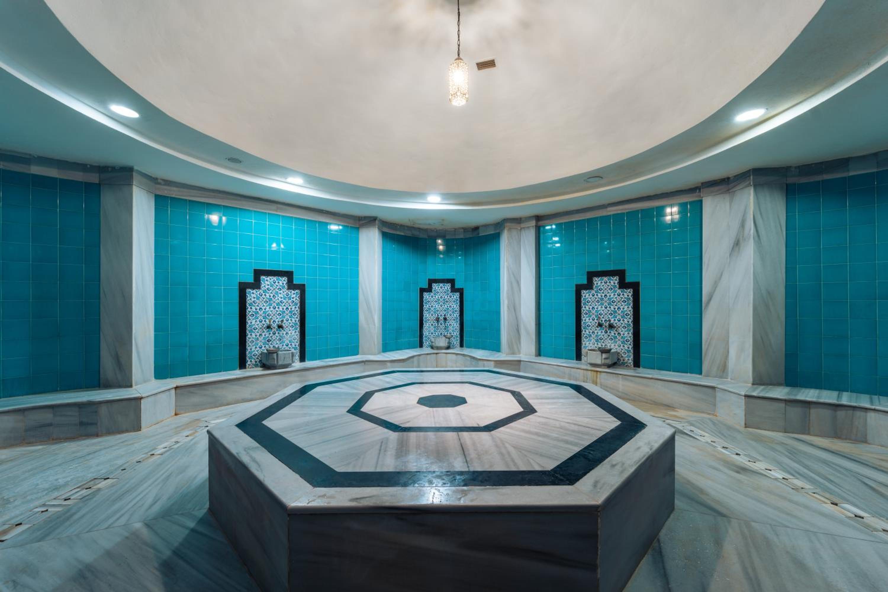 IC Hotels Airport - Image 35