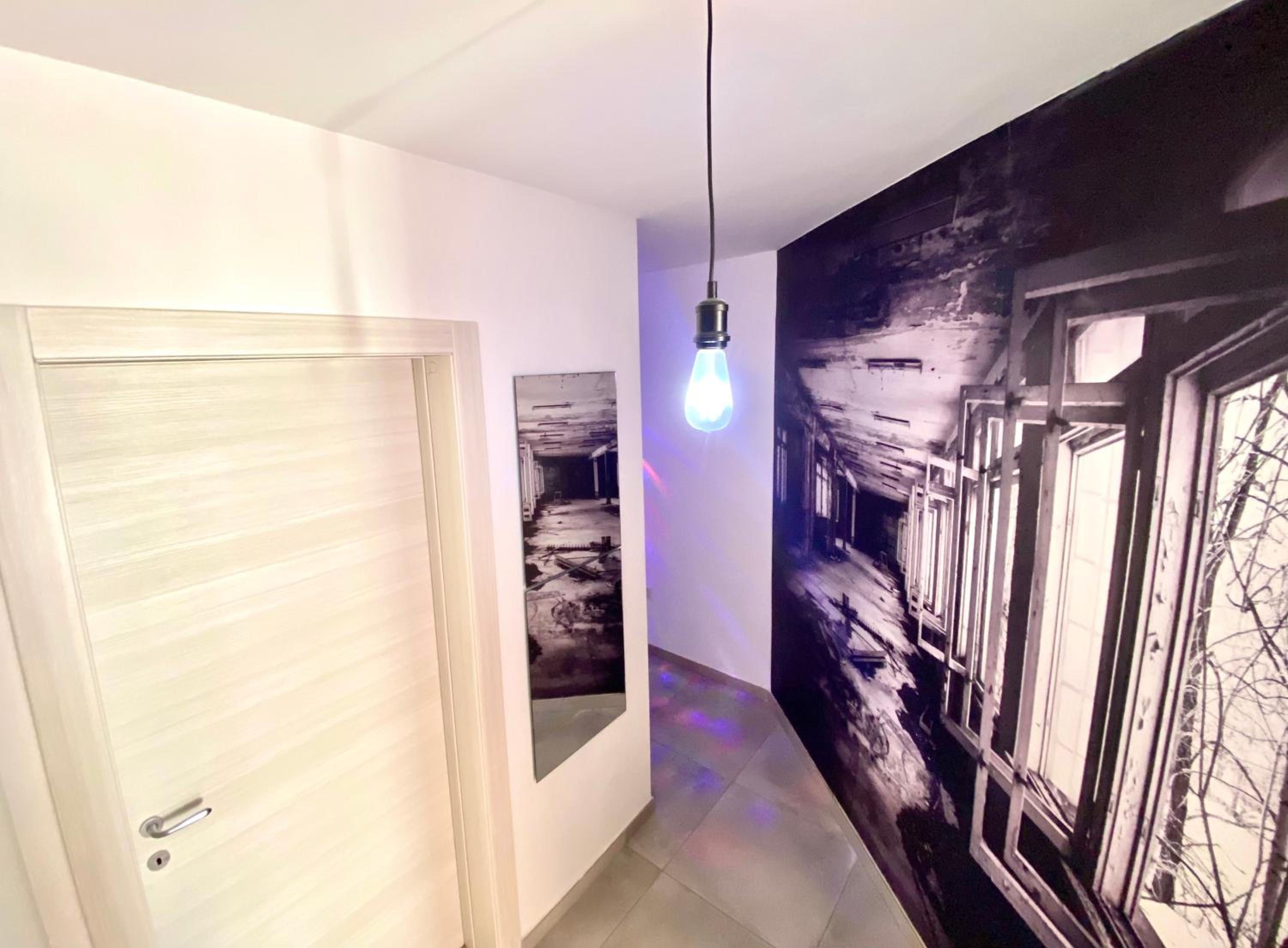 Central Private En-Suite with Balcony in shared residence
