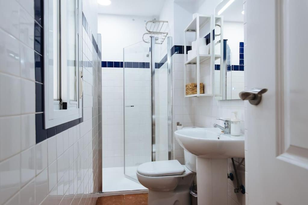AD2B Apartment, 300m from Cathedral with 2br view 2