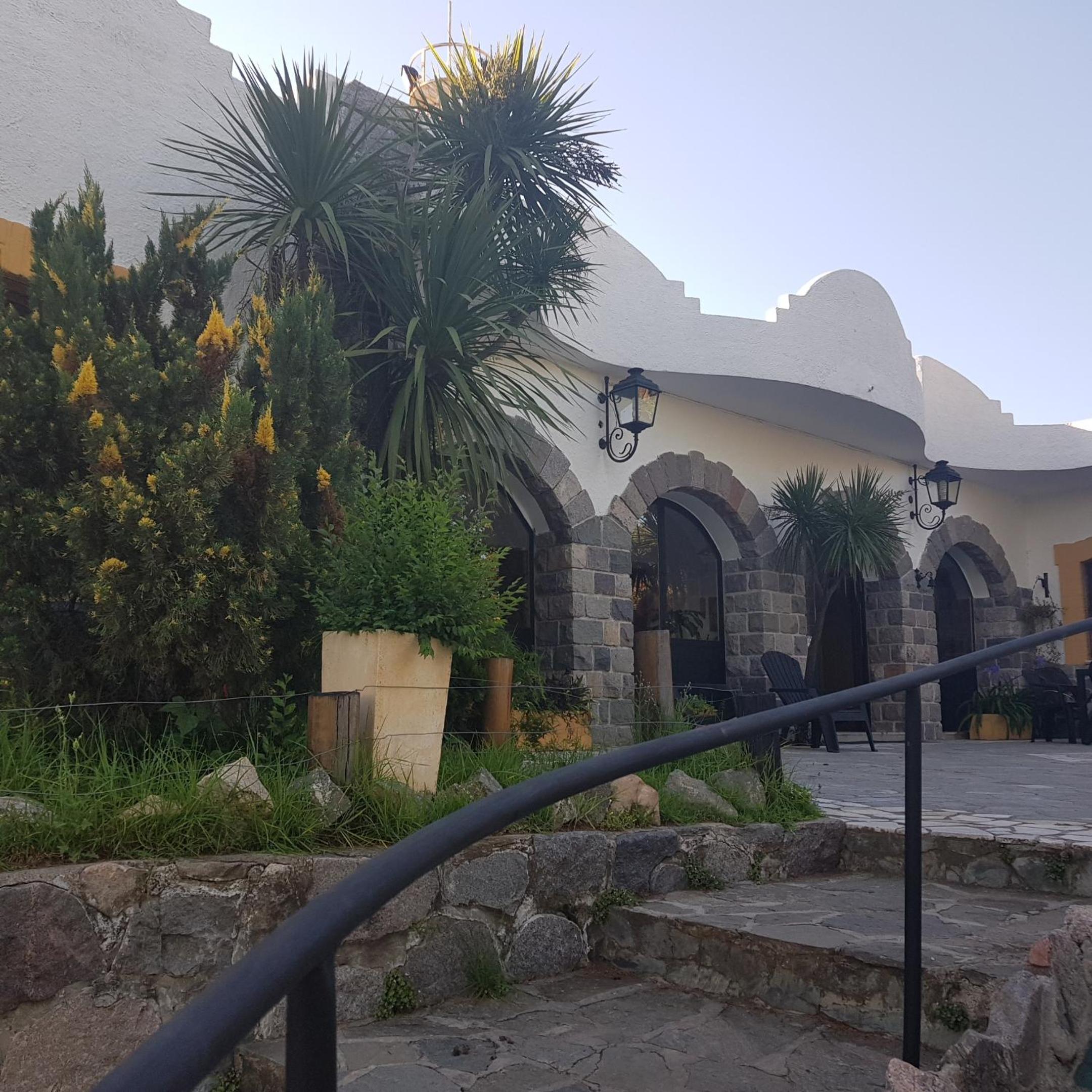 Complejo Turístico Peñón del Indio Enamorado
