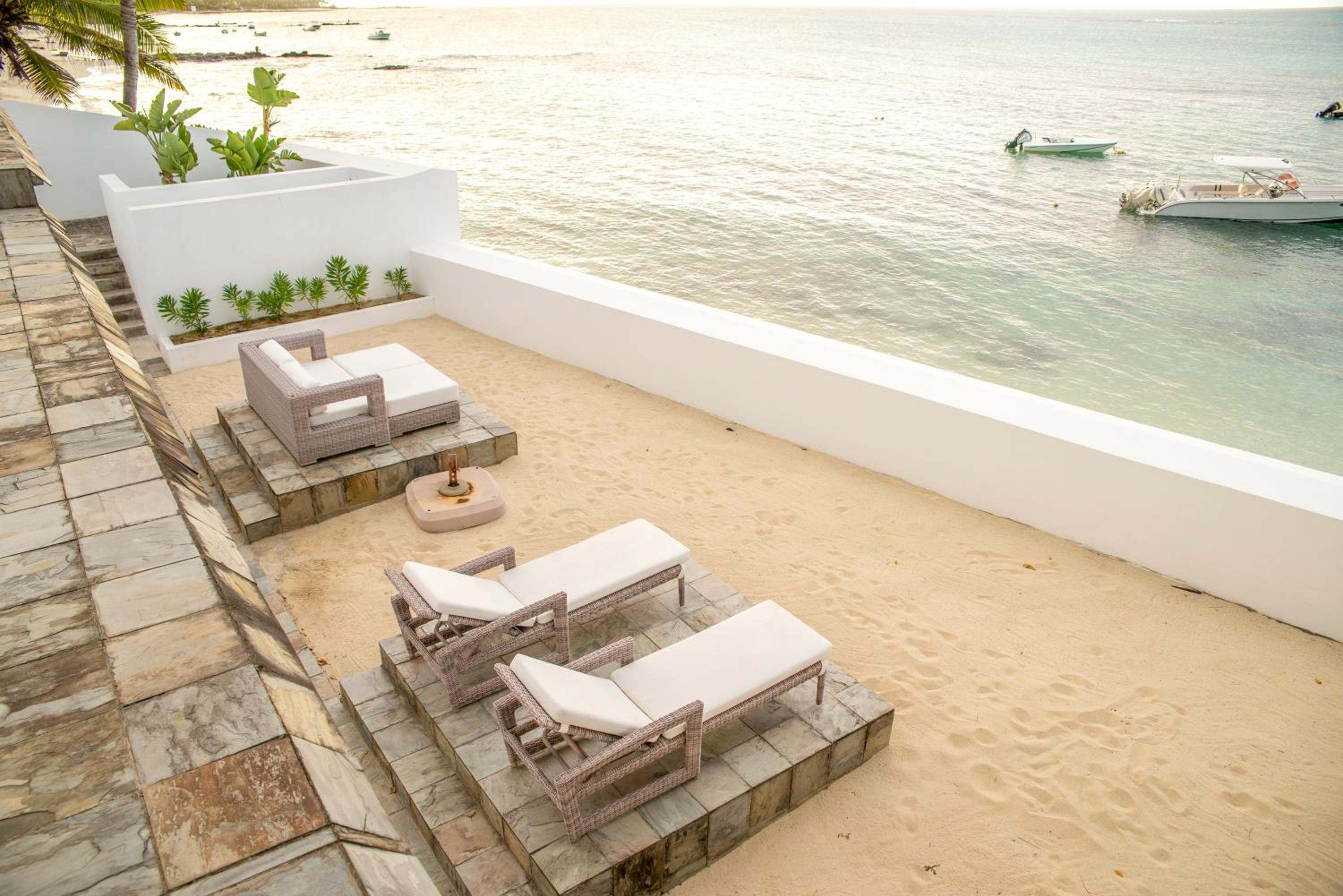 Villa Horizon by Dream Escapes, Beachfront Villa view 2