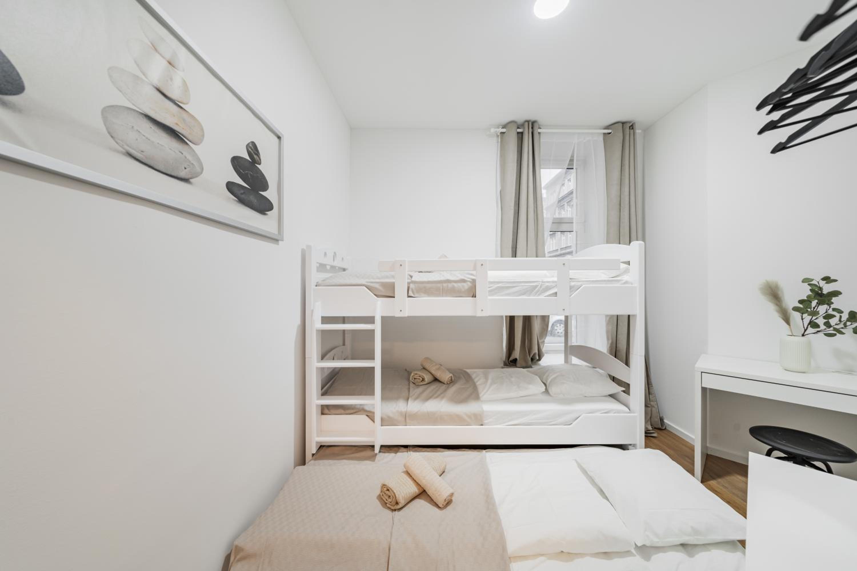 Central City Rooms by Home2