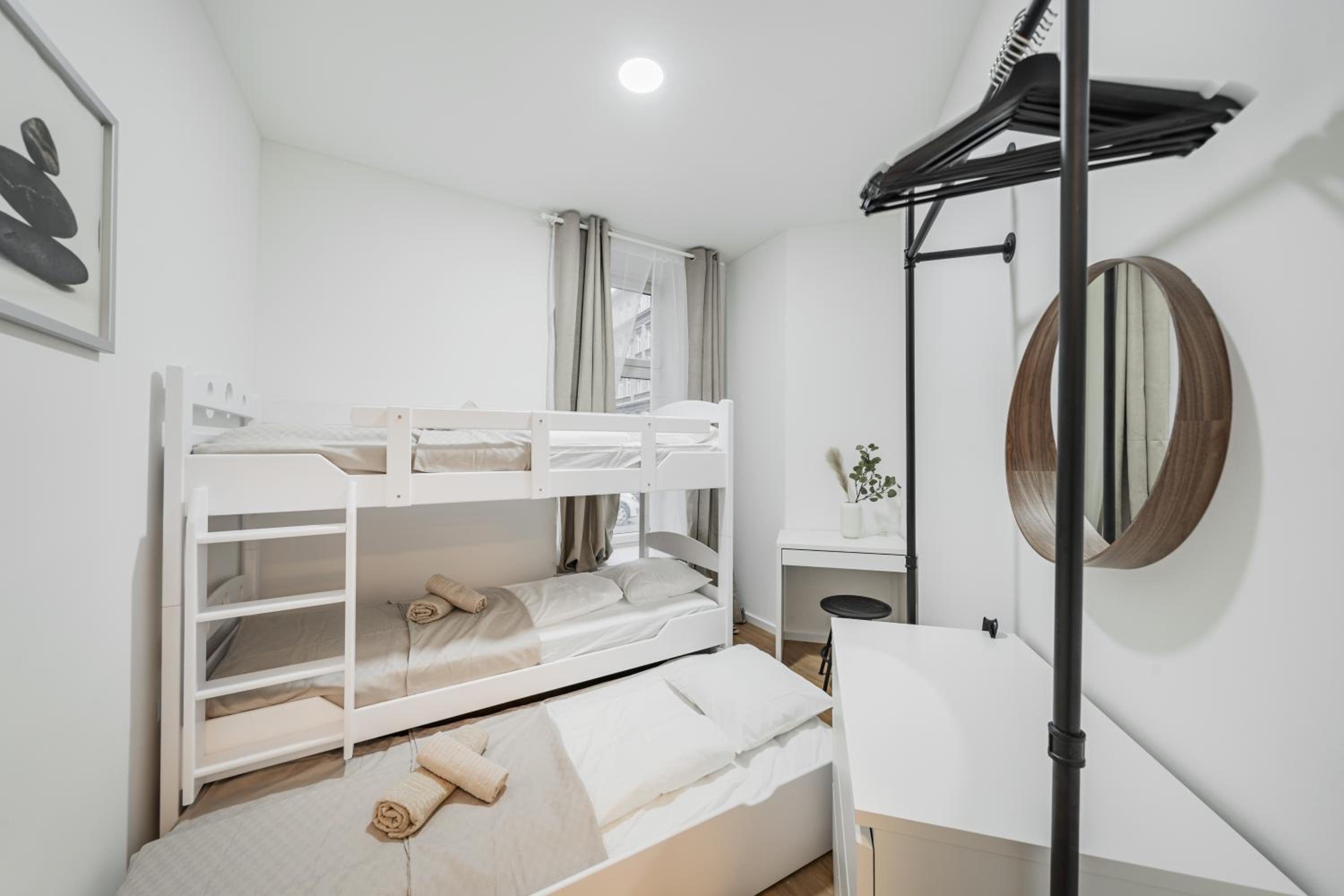 Central City Rooms by Home2